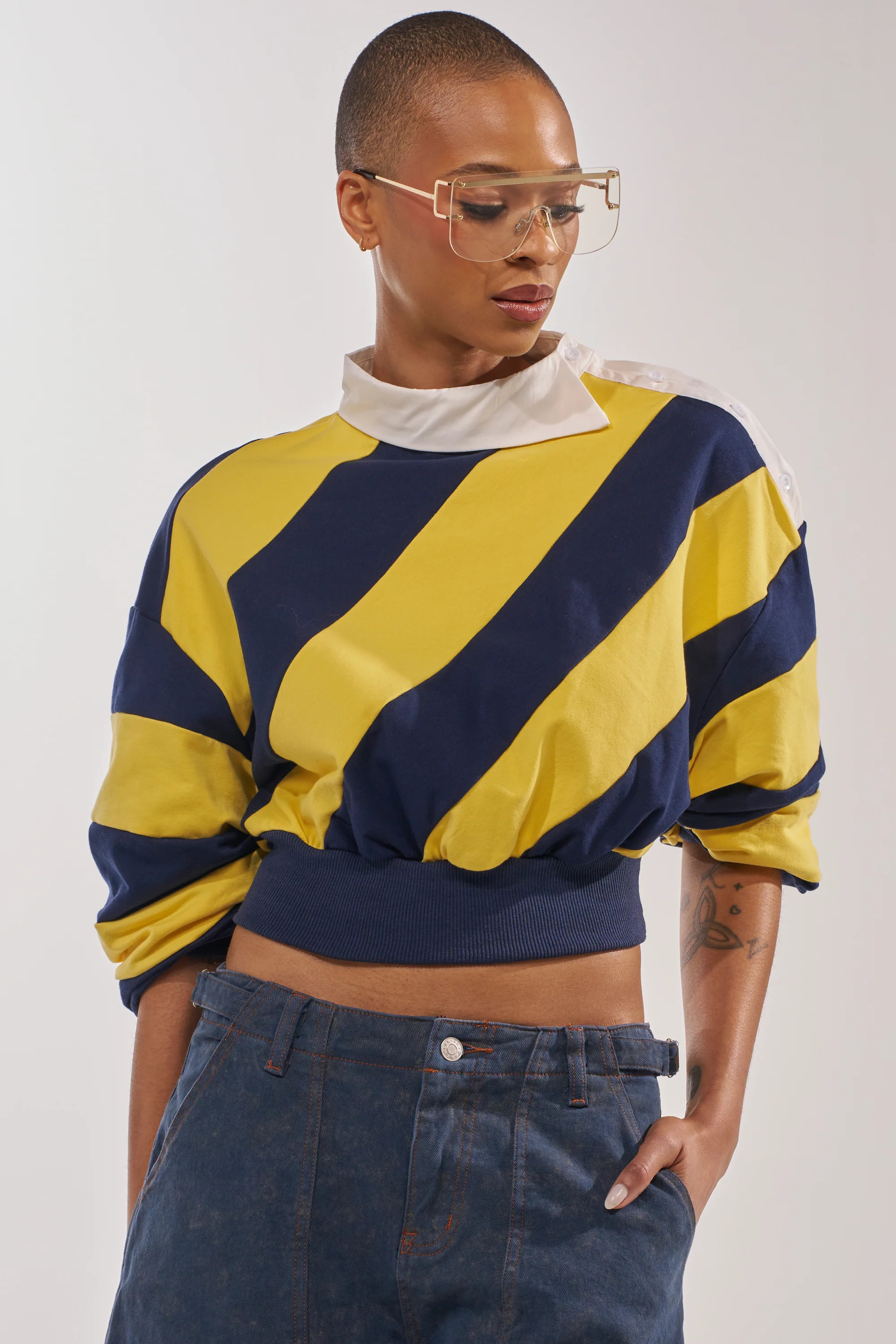 JULIANA STRIPE SWEATSHIRT IN YELLOW | AKIRA