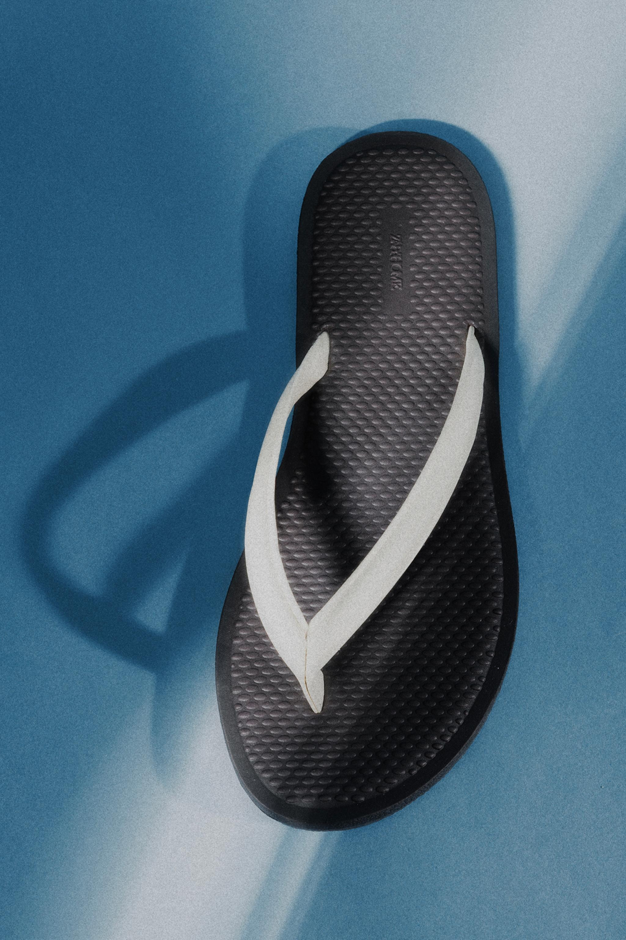 FLAT LEATHER SANDALS | Zara UK