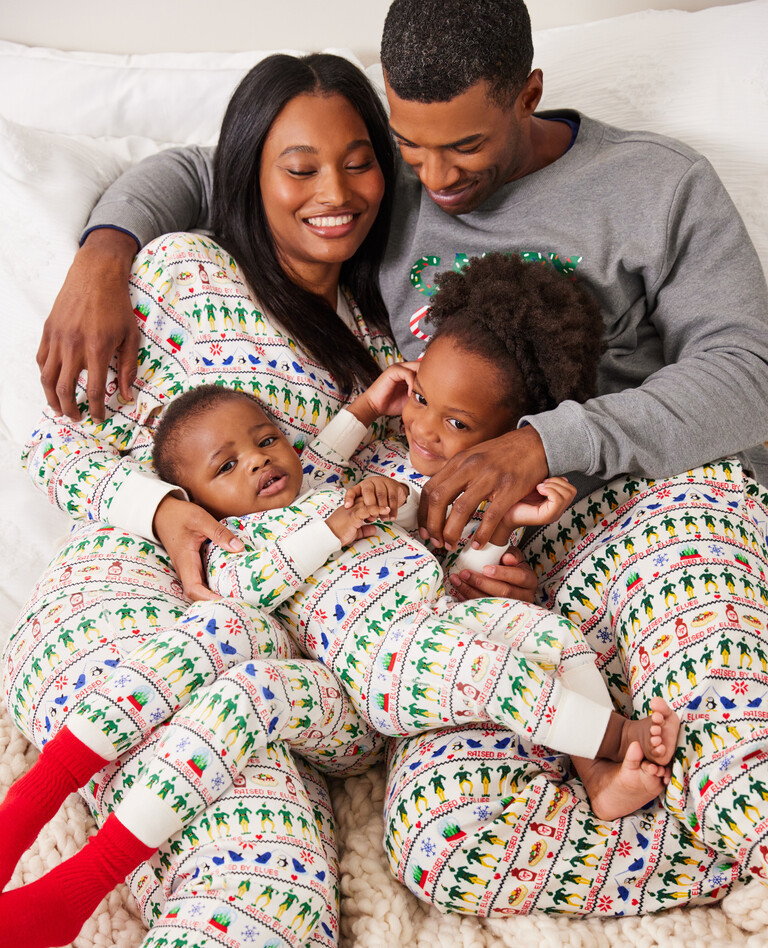 Warner Bros™ Elf Matching Family Pajama Set | Hanna Andersson