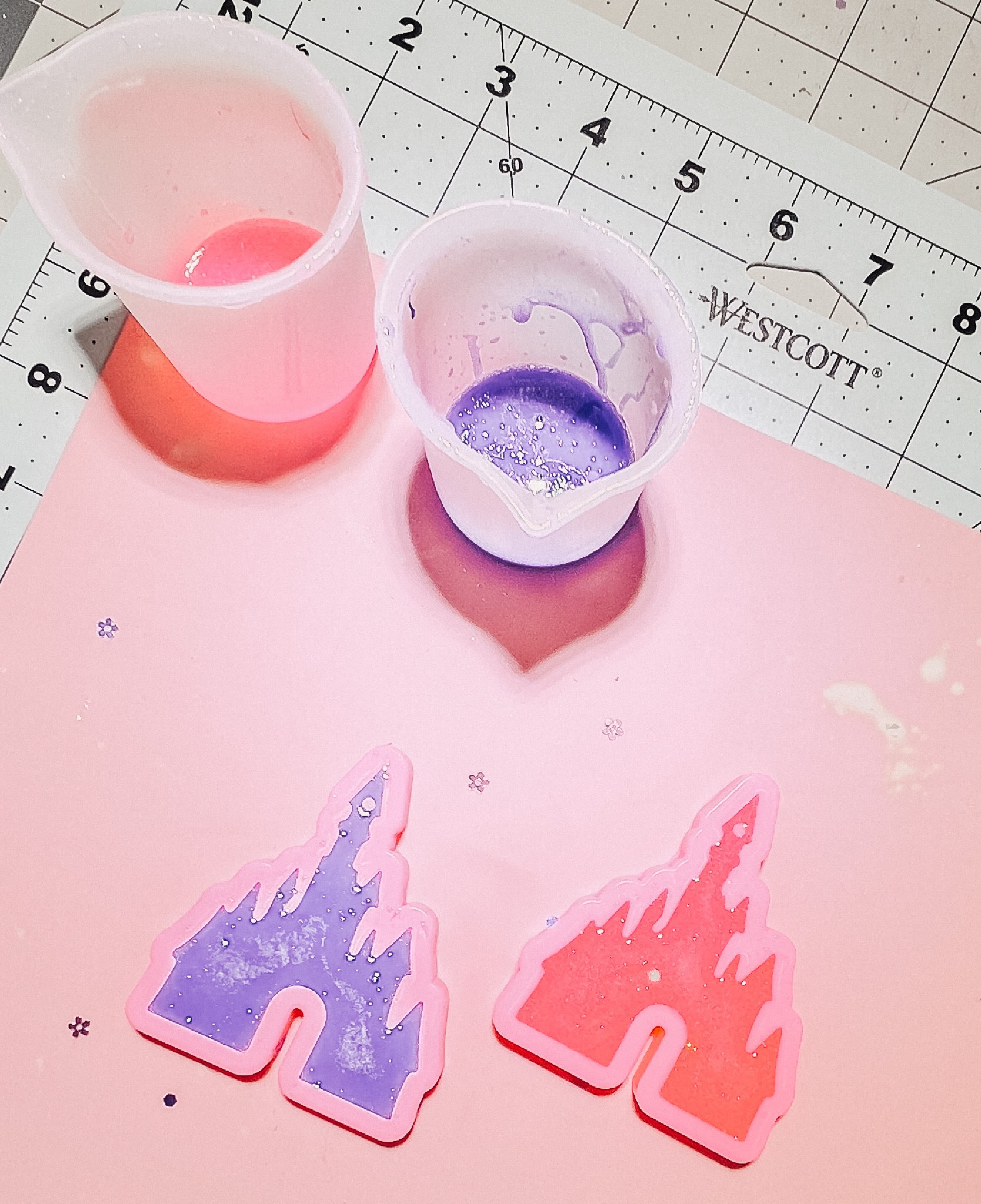 Moldes para usar con resina, Disney Keychain or Charm 

#LTKunder100 

#LTKfamily #LTKkids