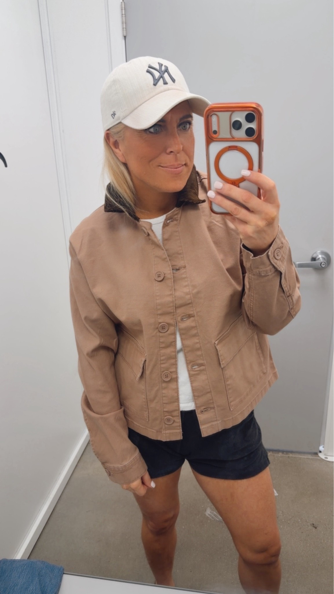 This barn jacket is my favorite! Only $26 🩷

#LTKootd