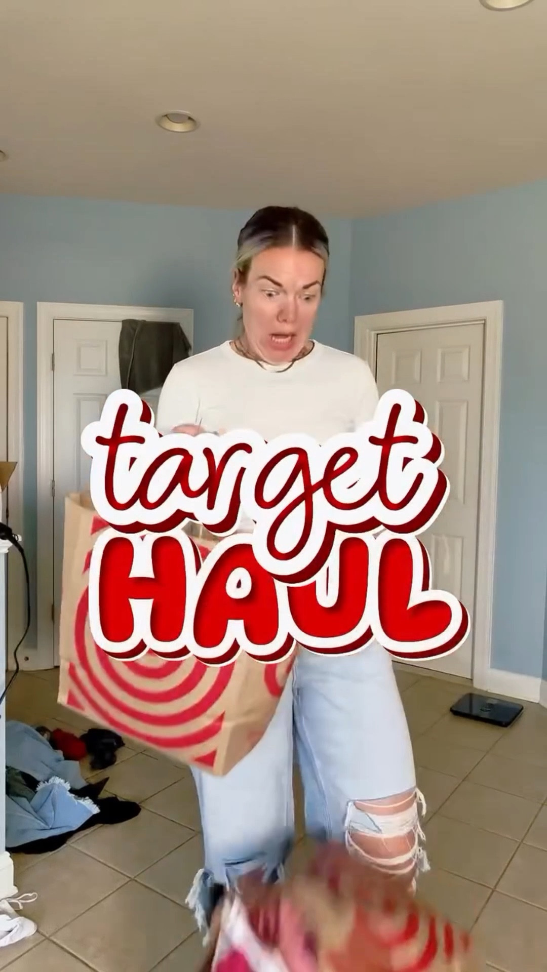 Been awhile since we had a @target haul! An absolute flop in there 🫠 but some so good sets and keeps too! 🤩 Lmk what you think about the shorts—am I overthinking the belly? 💬 WANT and I’ll send you the haul! 

#tryonhaul #targethaul #targetdoesitagain #midsizemom #mombod