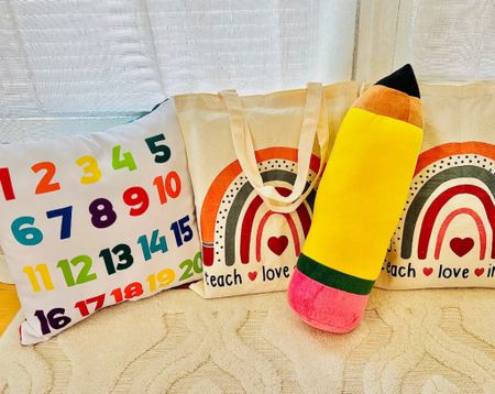 Cute accessories for the classroom!

#amazon #backtoschool #teachergift

#LTKFind #LTKBacktoSchool #LTKSeasonal