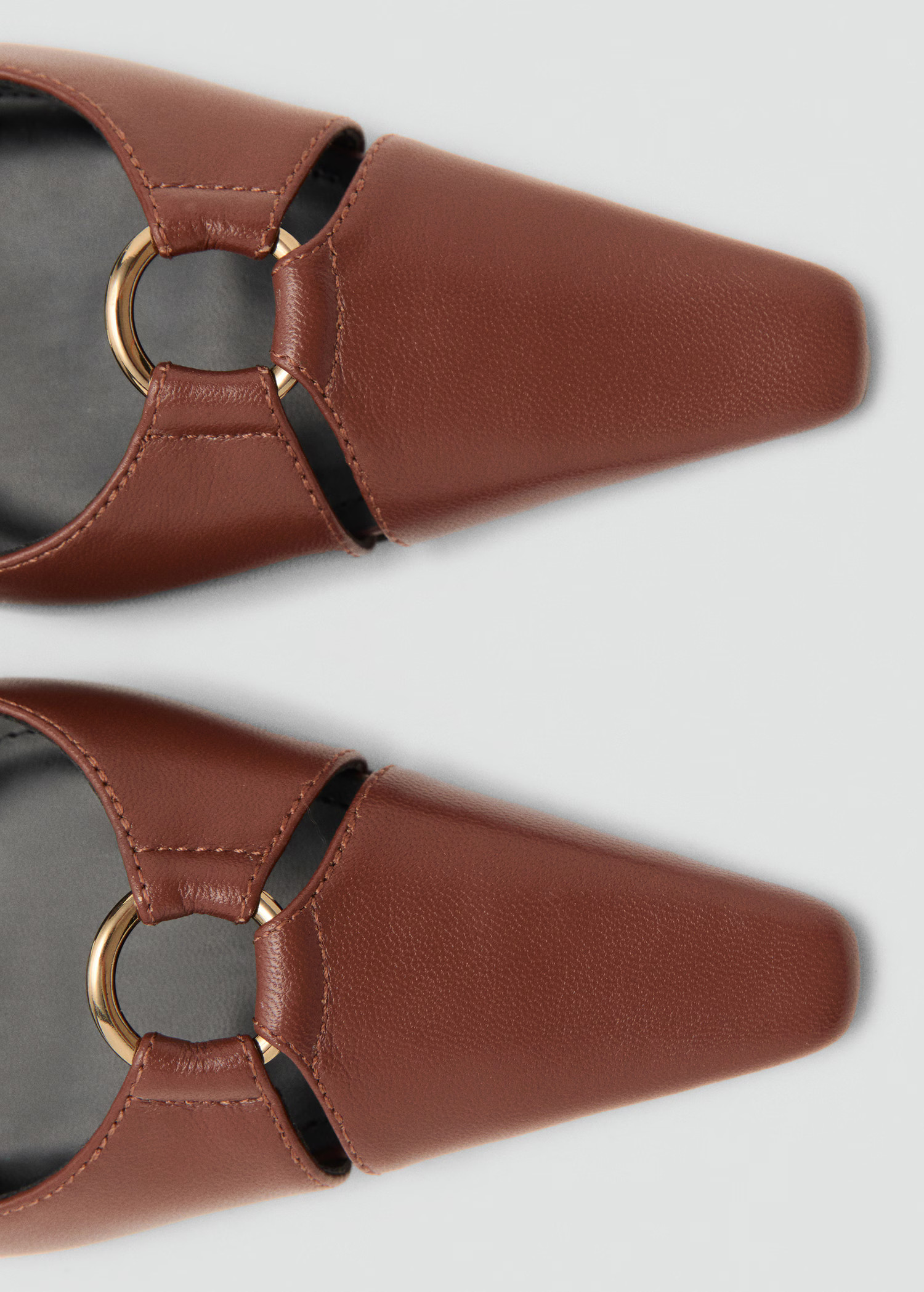 Leather heeled shoes with ring | MANGO (UK)