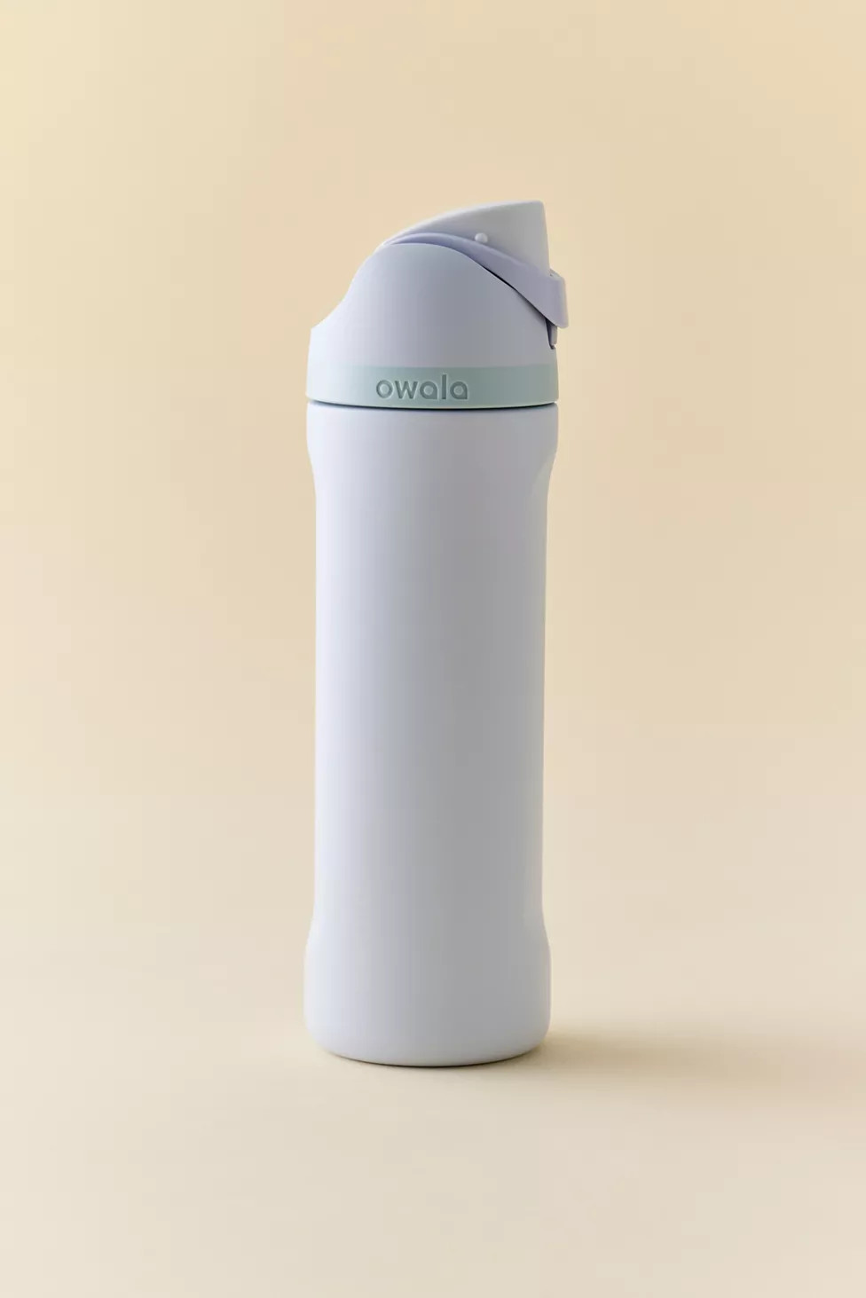 Owala FreeSip 24 oz Water Bottle | Urban Outfitters (US and RoW)