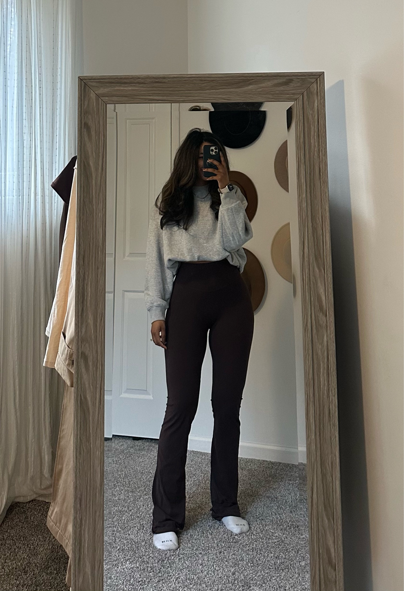 Nuuds sweatshirt size medium- vitality trousers size medium long! Casual style- neutral style- size 6 fashion- outfit inspo