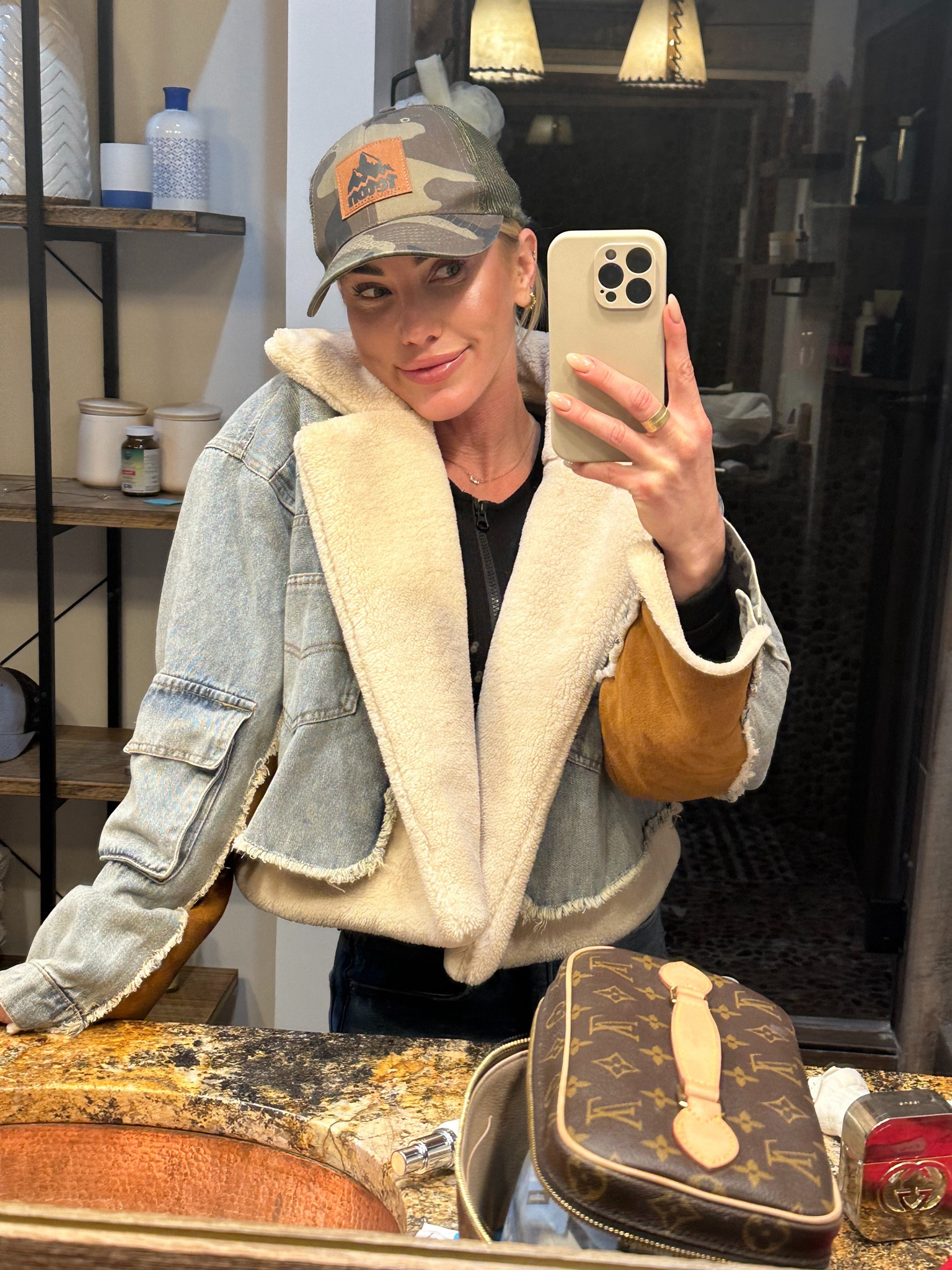 Hey from wyoming 🤠🤍✨  I have linked it all the denim jackets I’m currently obsessed with together. 

#western #denim #denimjacket 

#LTKStyleTip #LTKFestival #LTKParties