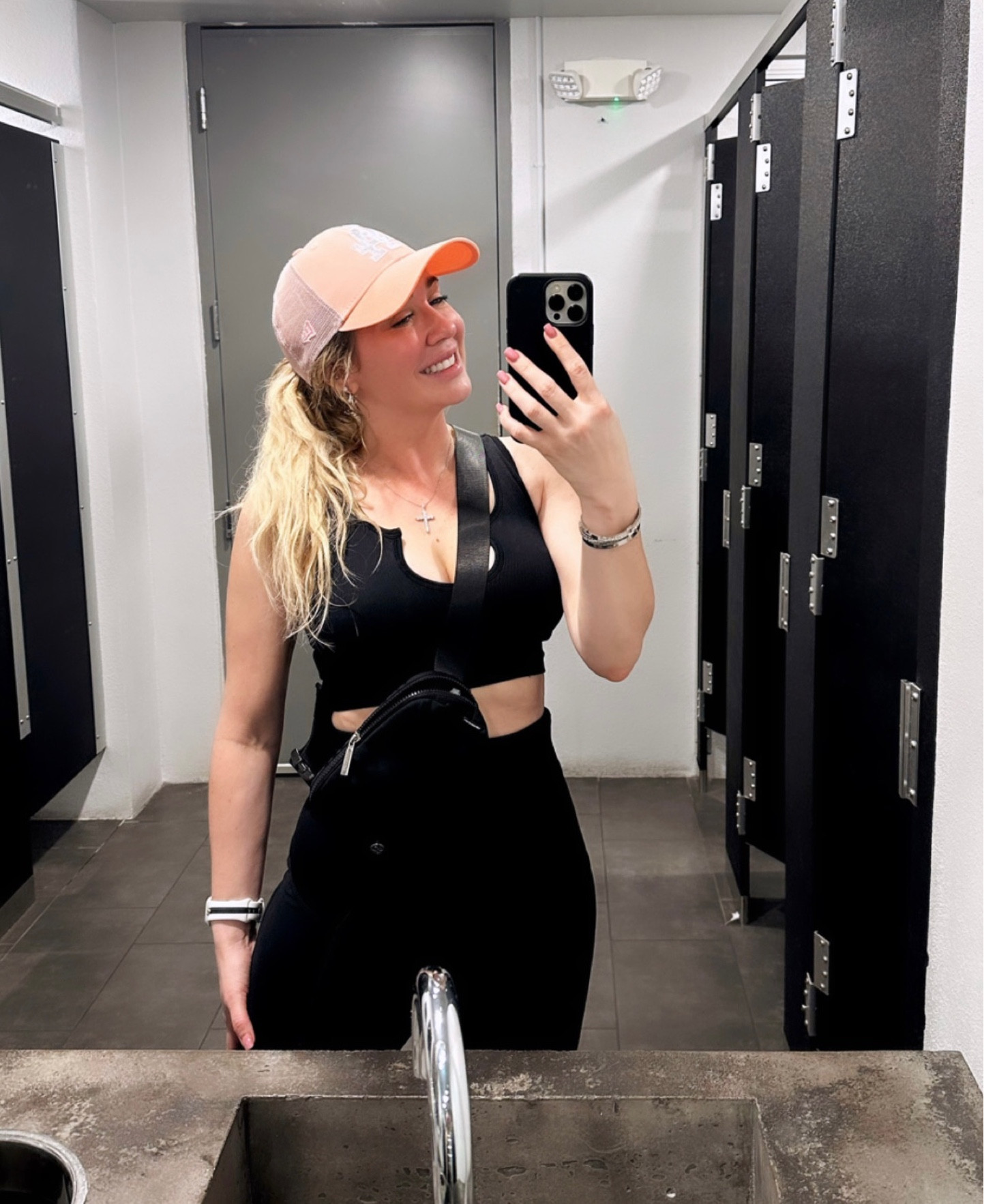 Caught in the rain but still having fun! 💧😁