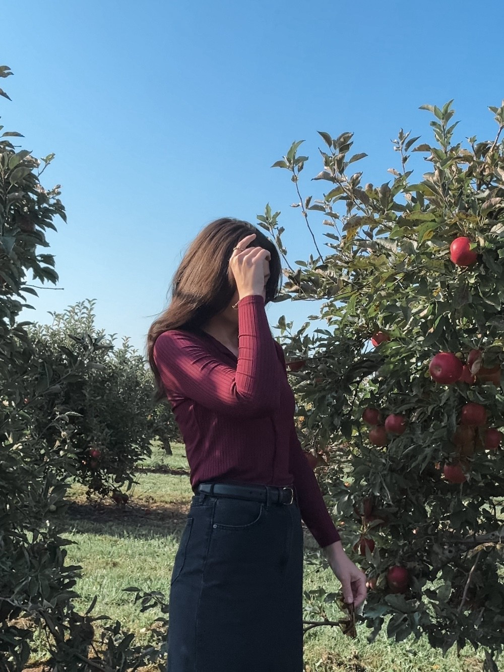 Apple picking🍎

Fall Vibes women’s outfit inspo red top Pinterest girl aesthetic 

#LTKcanada #LTKstyletip