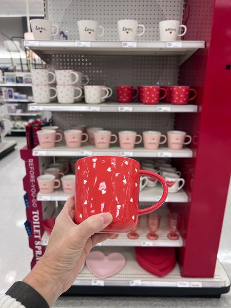 Valentine mugs. Yes please

Heart mug |  heart dish | target | heart plate | heart bowl 

#LTKGiftGuide #LTKhome