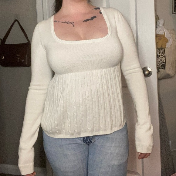 Adorable Downtown Girl Academia White Hollister Cable Knit Babydoll Sweater Top | Poshmark
