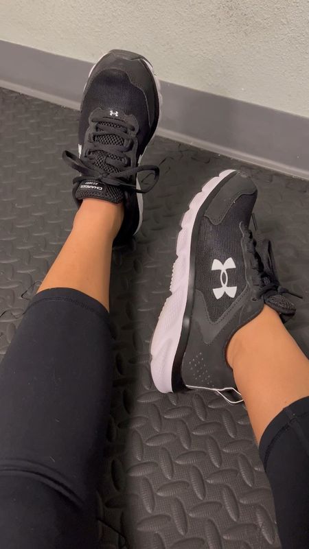 Women’s under armor sneakers - tts 



#amazonfind #founditonamazon #gymoutfit Womens wide sneakers, wide gym shoes, comfortable wide shoes gym outfit inspo, gym girly, workout gear, workout shoes

#LTKfit #LTKshoecrush