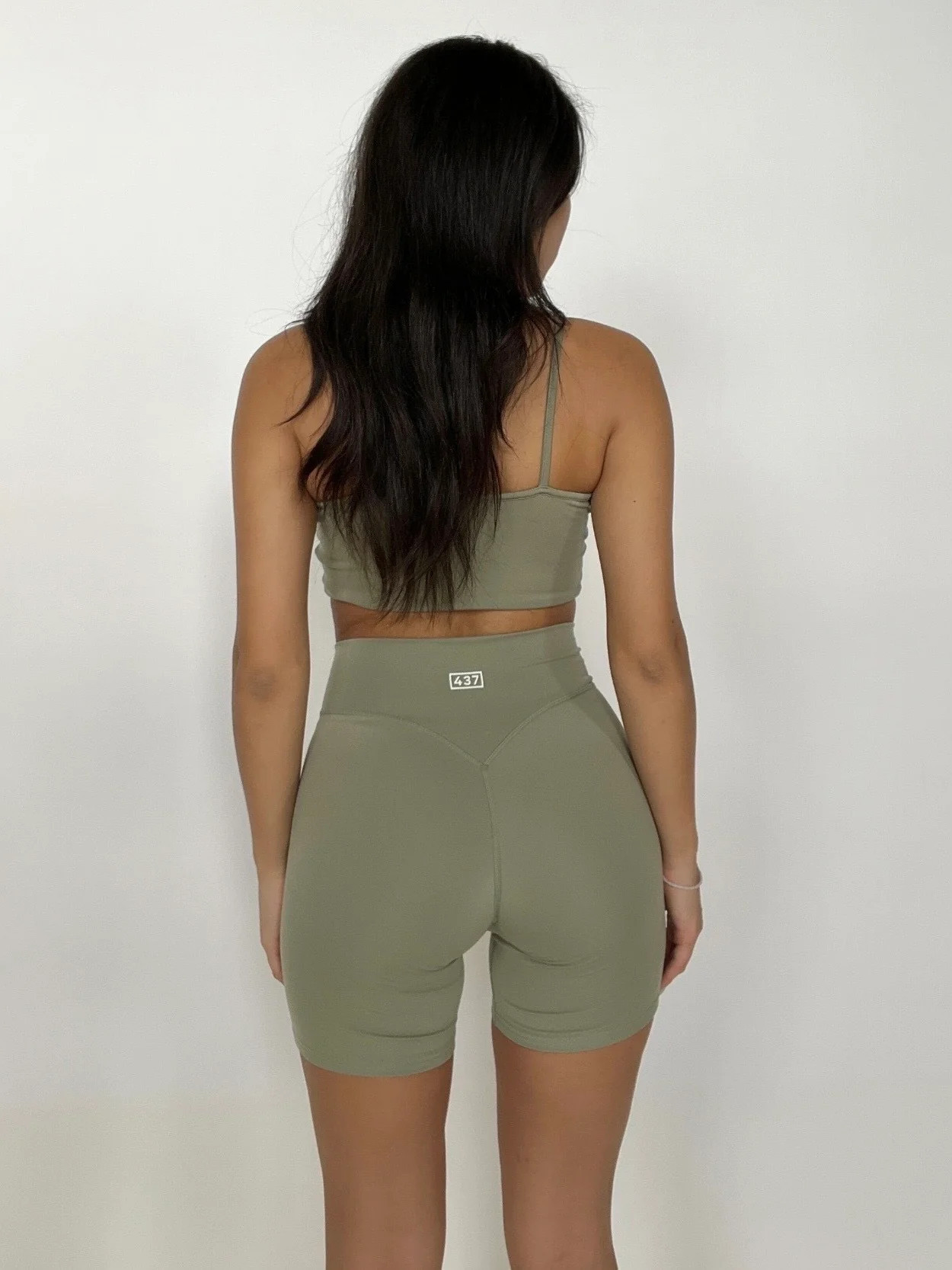 The V Short / Matcha | 437