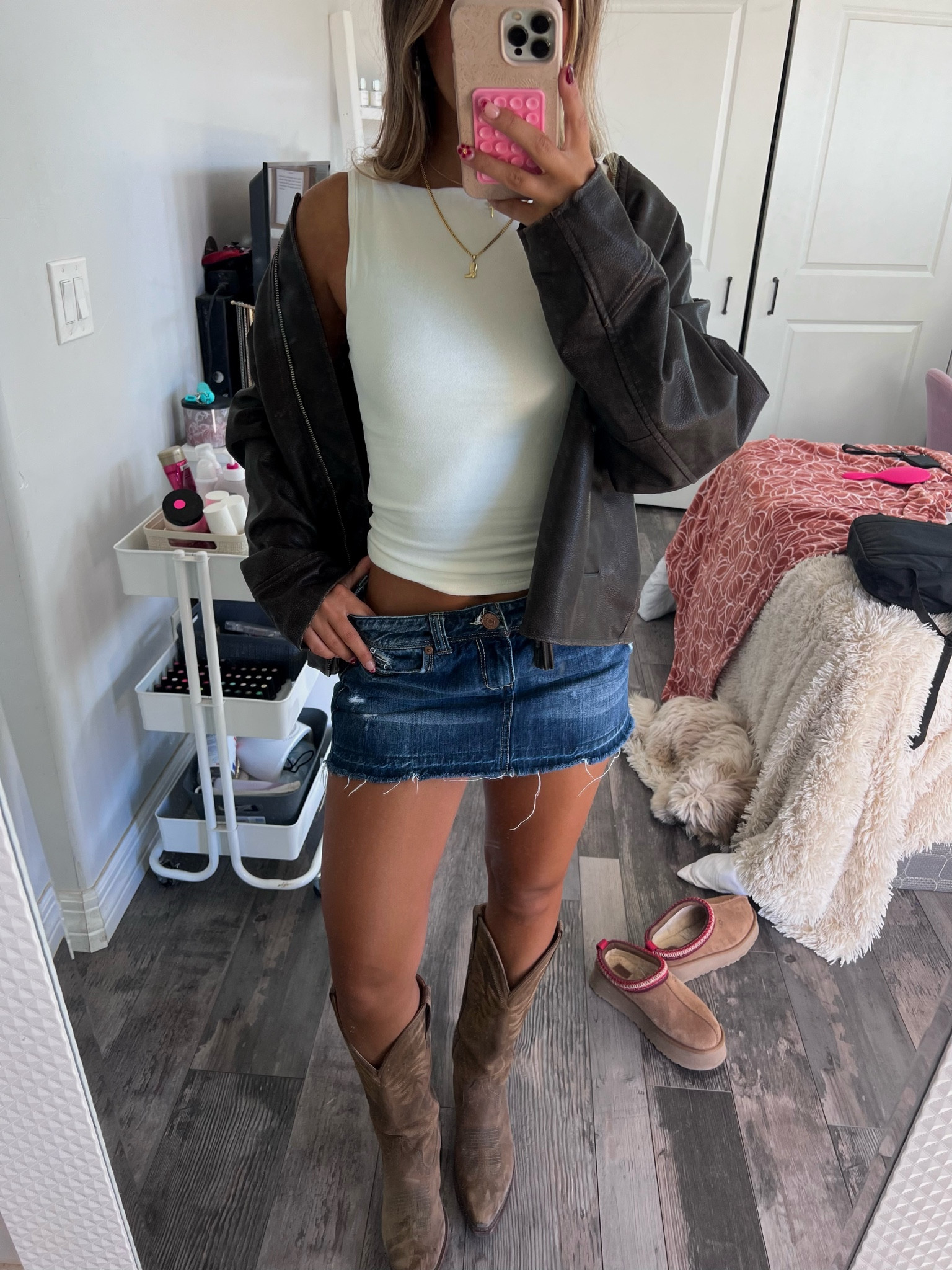Fall outfit idea!!
Wearing size xxs