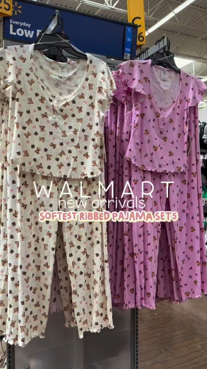 ARE YOU JOKING?! So cute! And the material!!! Drop “JAMS” below for a direct l i n k 💛

#walmart #walmartpartner #walmartfashion #fashion #pajamas