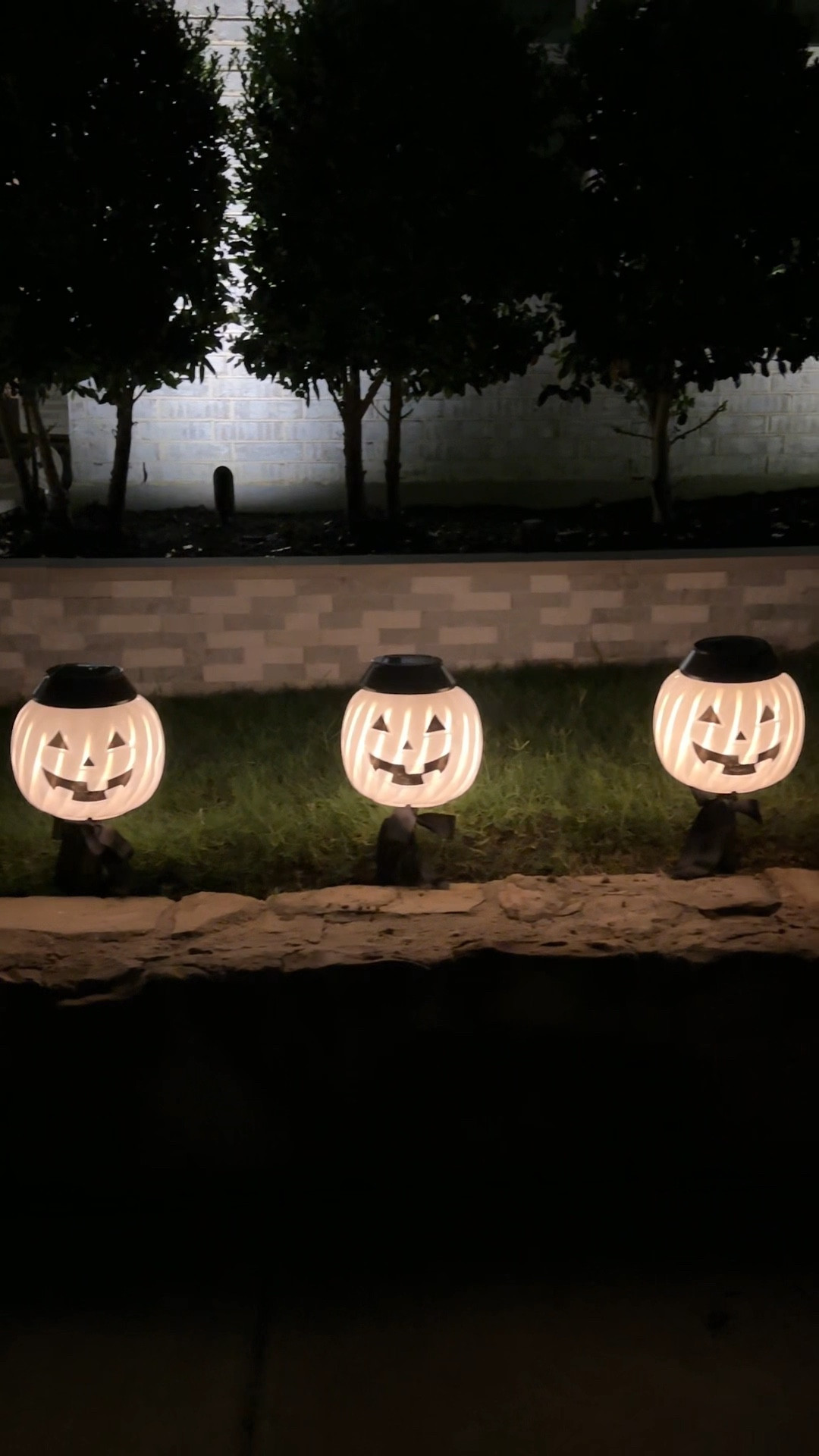 DIY pumpkin solar lanterns. So easy to make and beautiful at night!

Home decor, halloween decor, outdoor decor, porch decor, halloween diy, pumpkin

#LTKSeasonal #LTKVideo #LTKHome