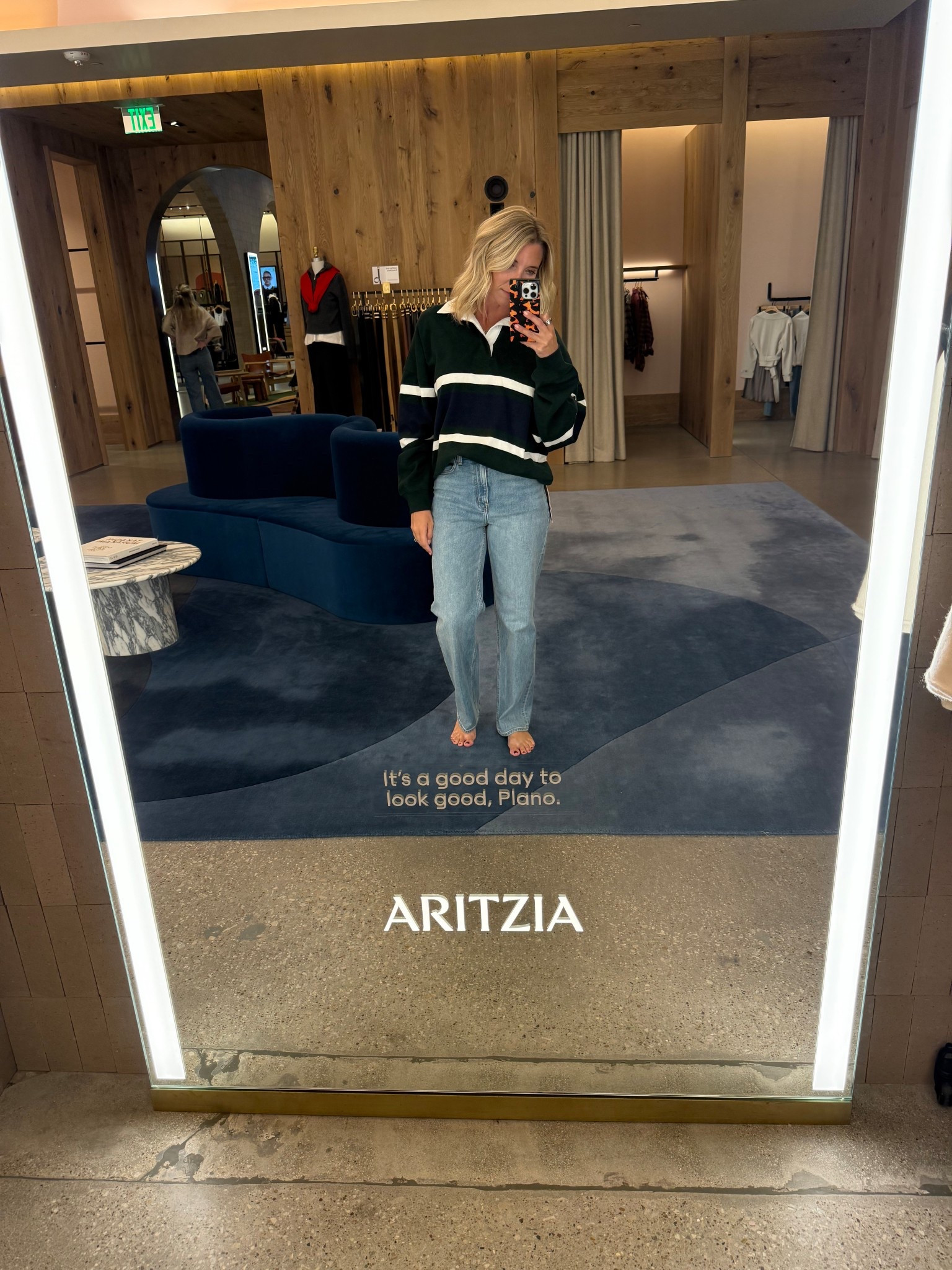 Taken it back in time with this top. Good Aritzia haul coming soon. 