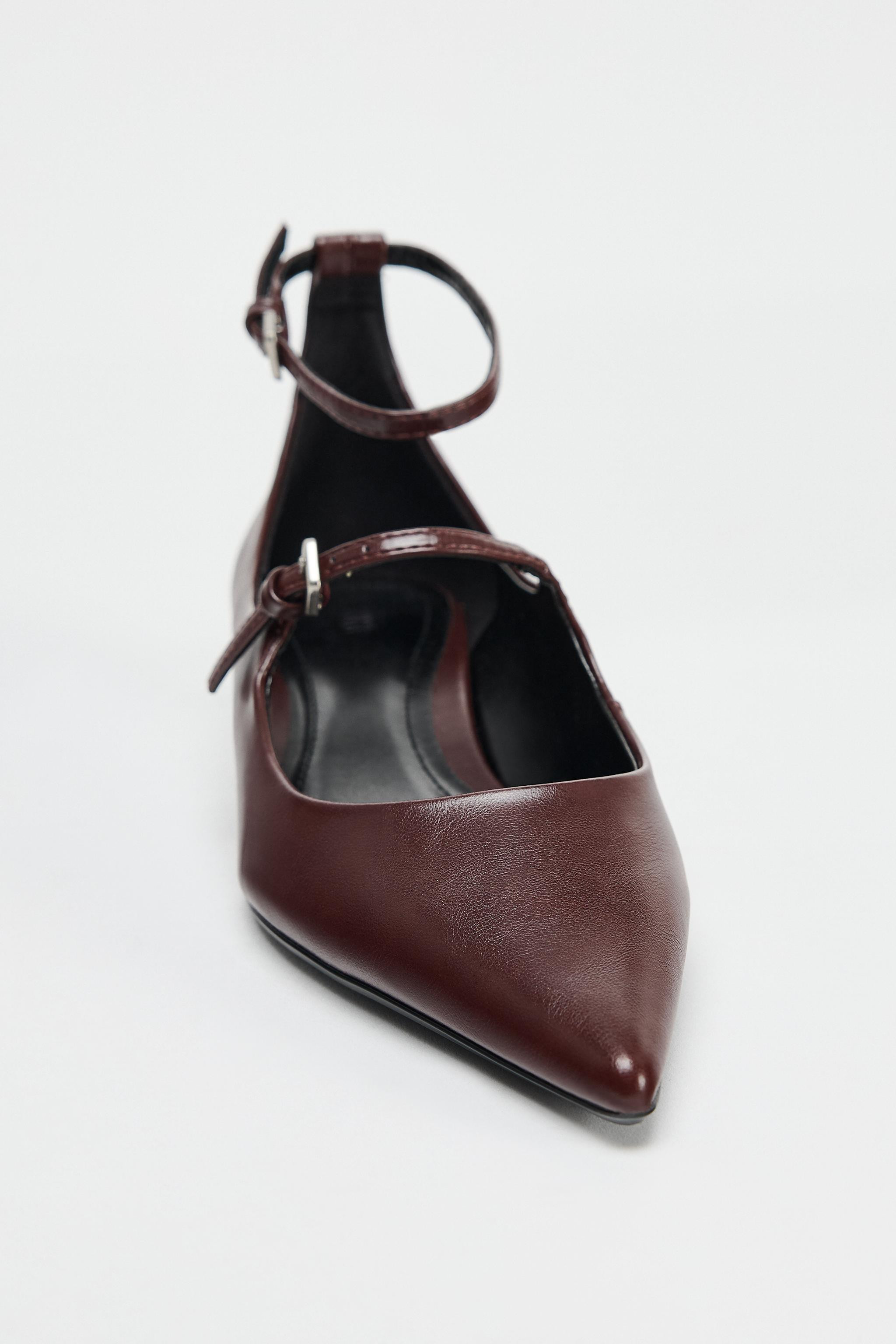 SAPATO COM TIRAS E TACÃO KITTEN | Zara DE