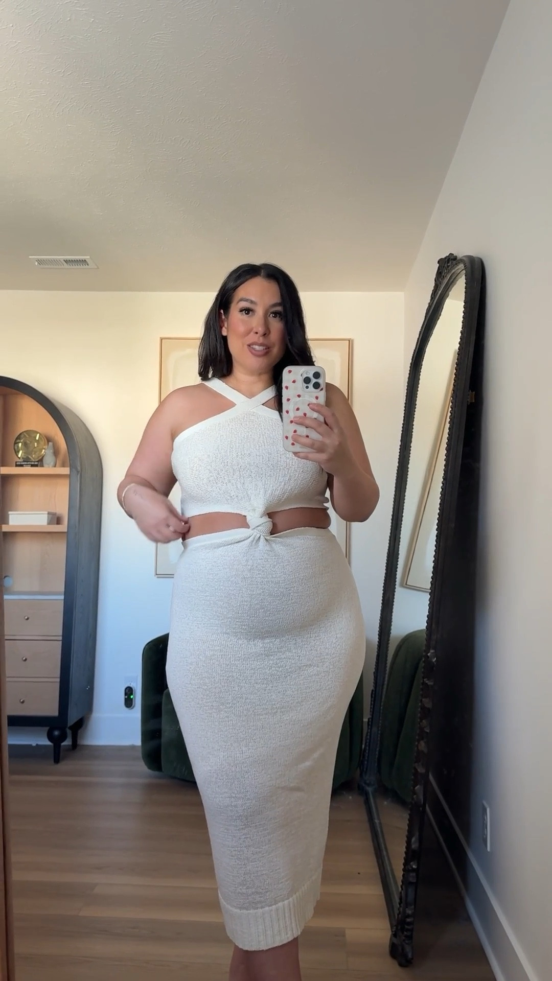 If it has a cut out, I’m getting it! This white dress is so flattering and fun! Perfect for your next trip and on sale! 
 -
-
-
Spring midsize @Express  haul 🤍
Express haul, Midsize haul, Spring Haul, Dress, OOTD, Express Midsize, Curvy haul, Jeans, Tops, Clothes, Easter 

#LTKSeasonal #LTKootd #LTKMidsize
