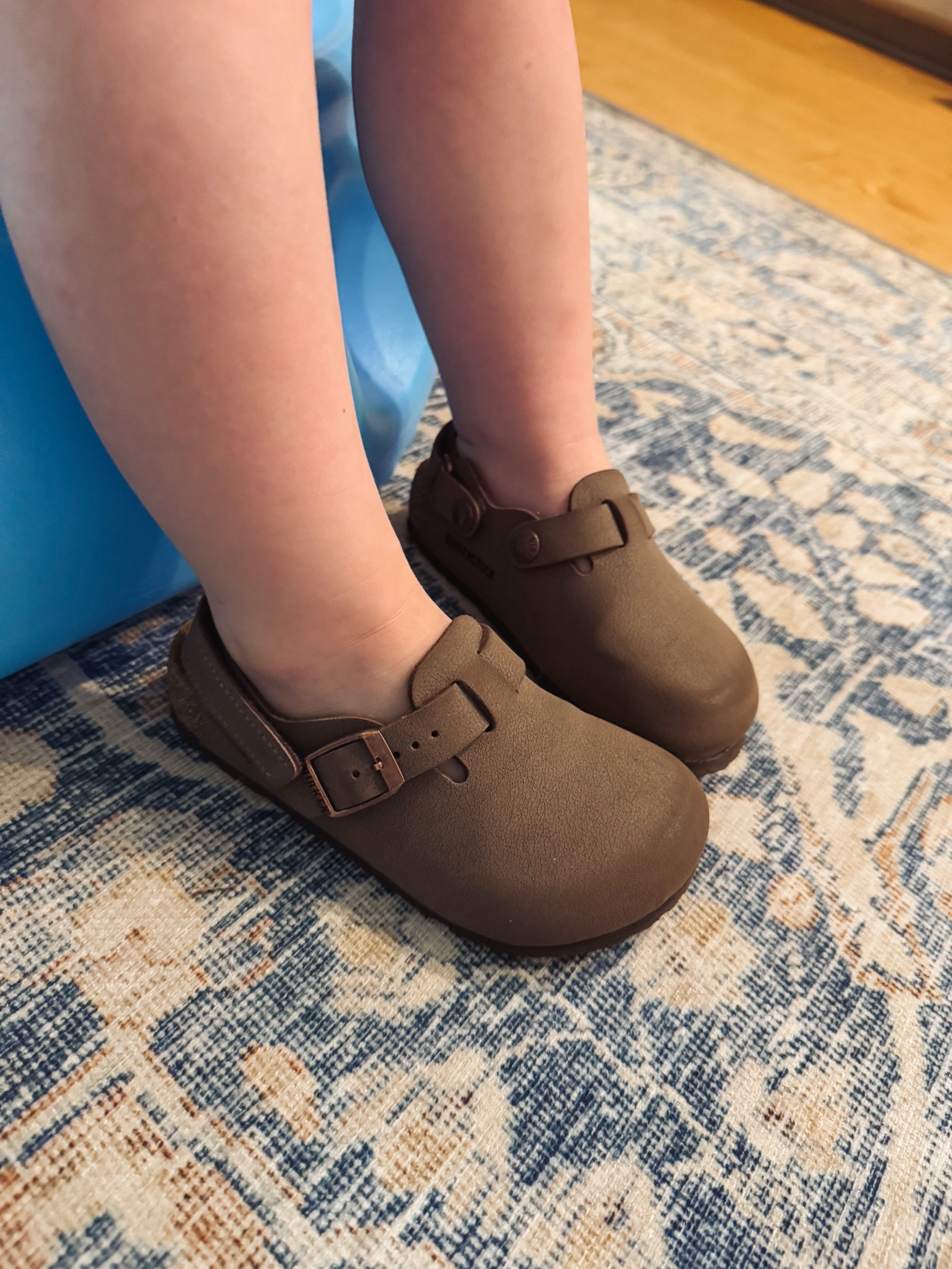 Have you ever seen anything cuter than a toddler Boston Birkenstocks?! I love my Boston’s, and I love that my little one can match me! I would definitely recommend getting the ones with the back strap. 

Sandals, summer, shoes, splurge, mini me, matching 

#LTKKids #LTKGiftGuide #LTKShoeCrush