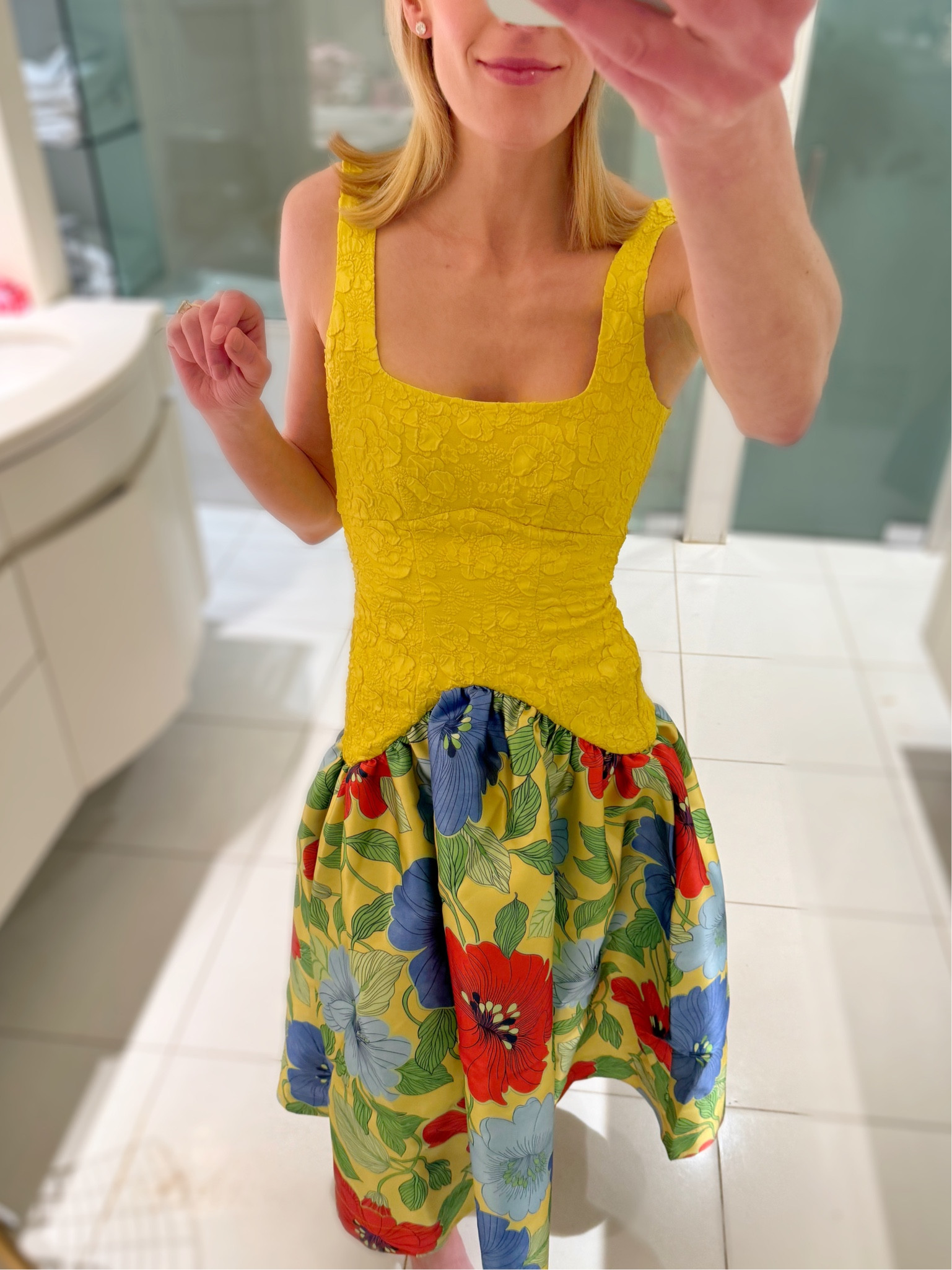Alemais brought the sunshine with this dress. ☀️ Rund TTS. I’m wearing the UK size 4.
