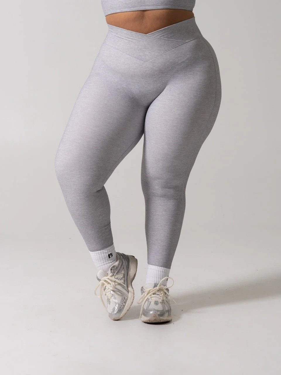 Siren Scrunch Legging - Platinum | Buffbunny Collection