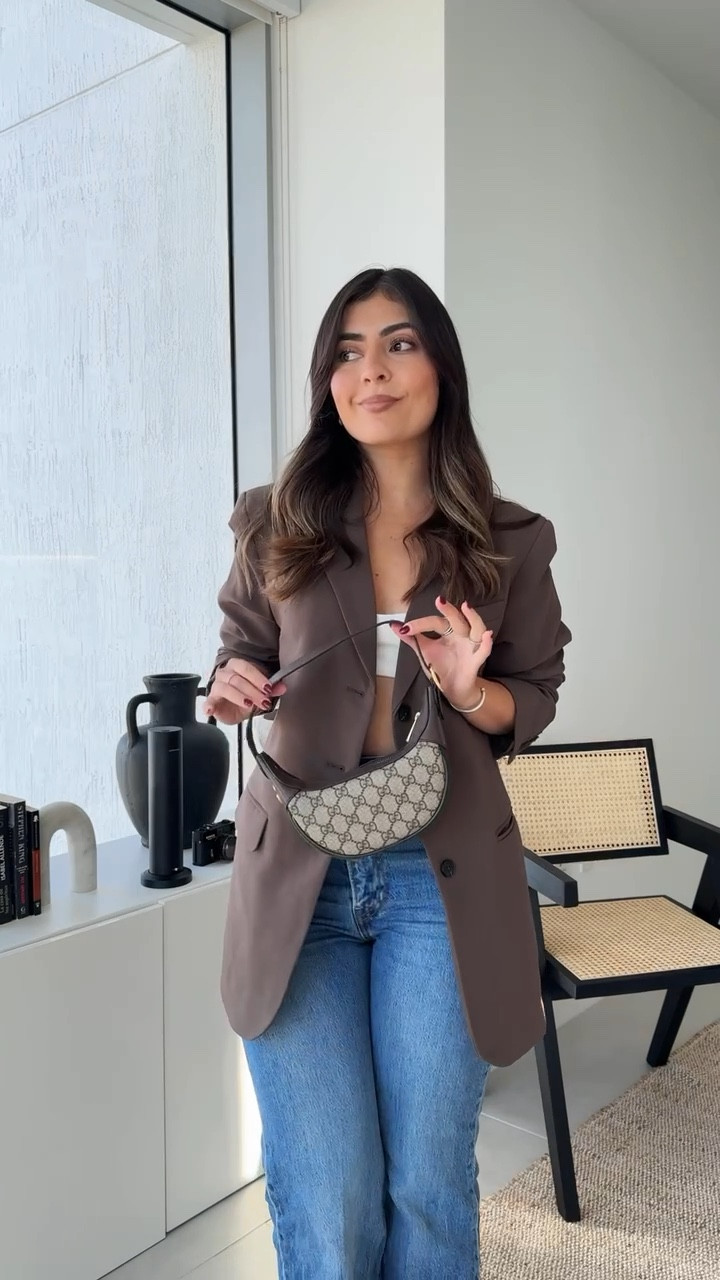 Elevating the essentials ✨ 

Jeans, brown blazer, adidas samba, red heels, white top, Gucci Ophidia 

#StyleTip #FashionUpgradw #SummerOutfit #Miami #OOTD

#LTKStyleTip #LTKVideo #LTKSeasonal