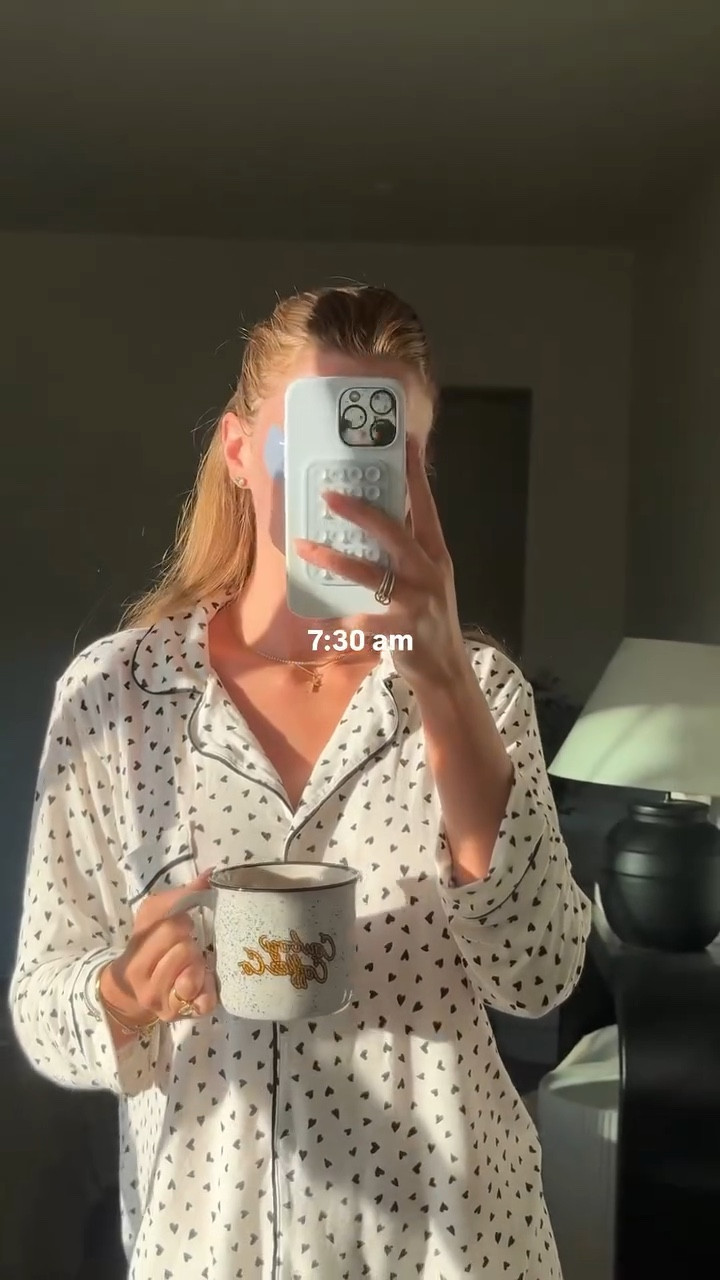 Spend a morning with me 
@nespresso @eberjey @vuoriclothing @theglobalambassadorhotel 
#morningvlog #morning #workout #dayinmylifevlog #trend

#LTKselfcare #LTKValentine #LTKmorningroutine