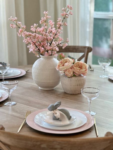 The new My Texas House white vase has arrived! This is the small pictured here. The texture looks great with this taller Target vase. 

Both styles are stems are linked below 🌸

Vase
My Texas House
Walmart find
Stems
Vase filler

#LTKhome