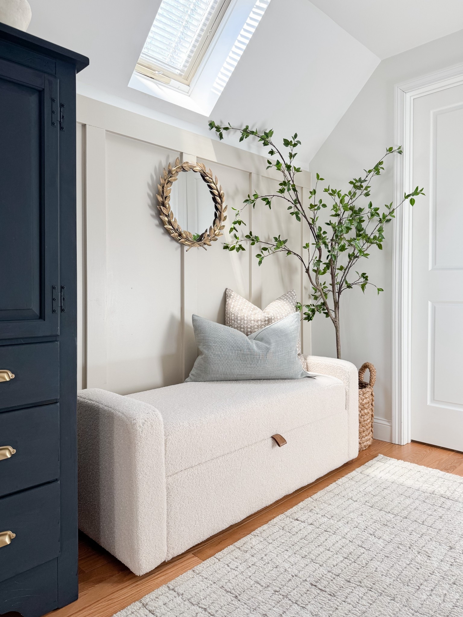 Coastal Hallway Decor

Amazon faux tree, Handwoven tote basket, Amazon decor, embroidered throw pillow, neutral throw pillow, cream storage bench, home decor, home styling, coastal home decor, sherricalnanhome

#LTKHome