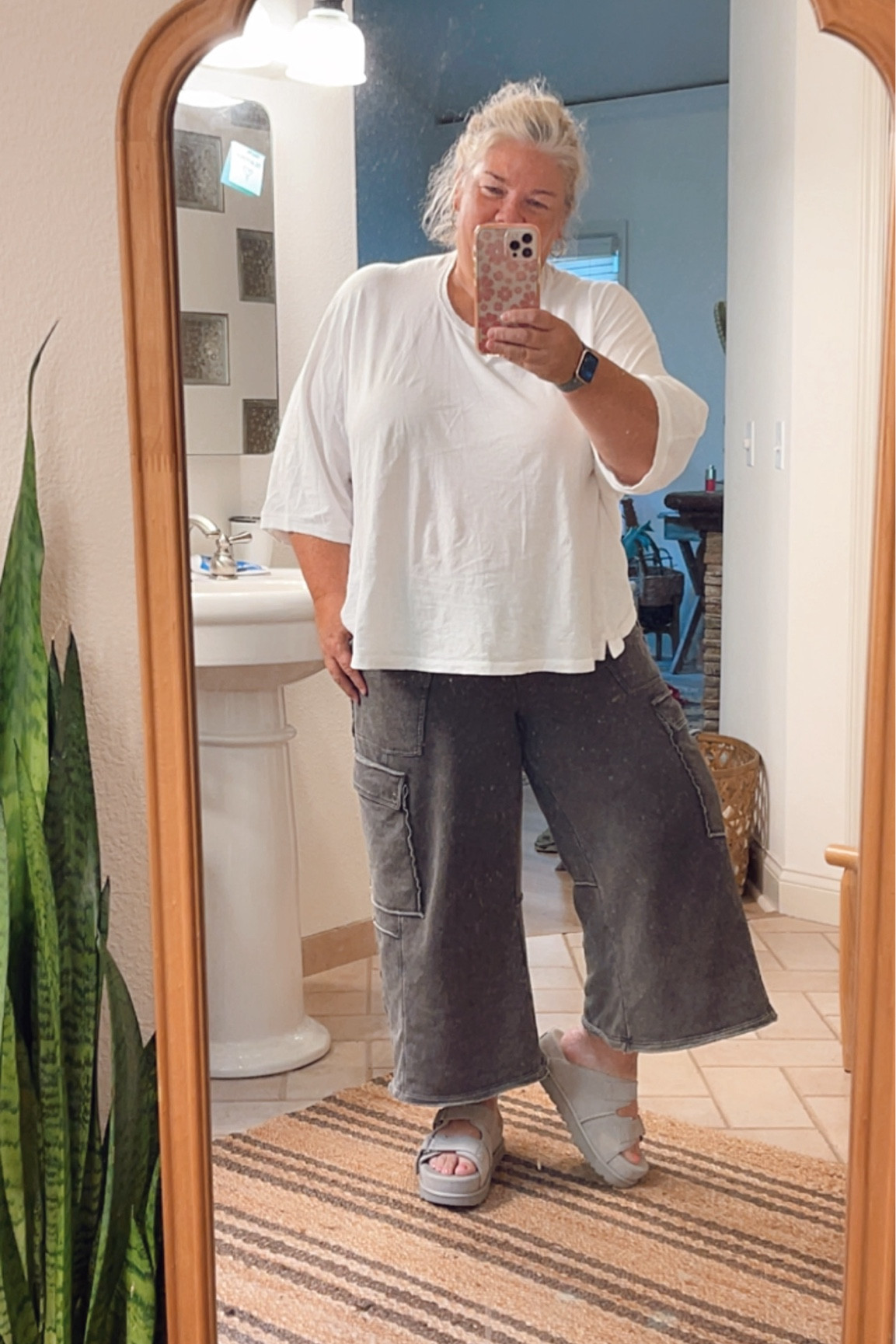 Fun new viral Ugg Goldenstar Hi Slide! So comfy!!!! Paired with my fave Anthro pants! #ugg #antho #summerlooks

#LTKShoeCrush #LTKOver40 #LTKMidsize