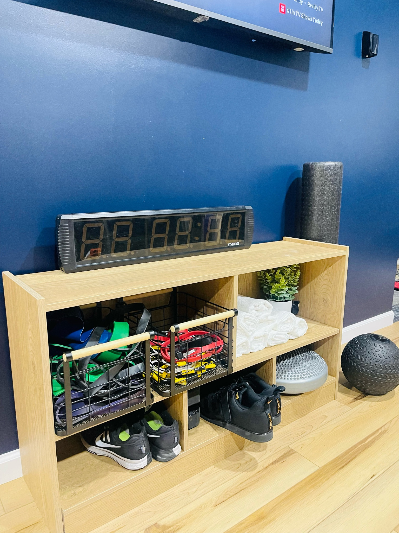 Shop Gym Organization! 


#ltkfitness #homegym #gymdecor #homegymdecor #athomegym #gym #treadmill #fitness 

#LTKfitness #LTKActive #LTKhome