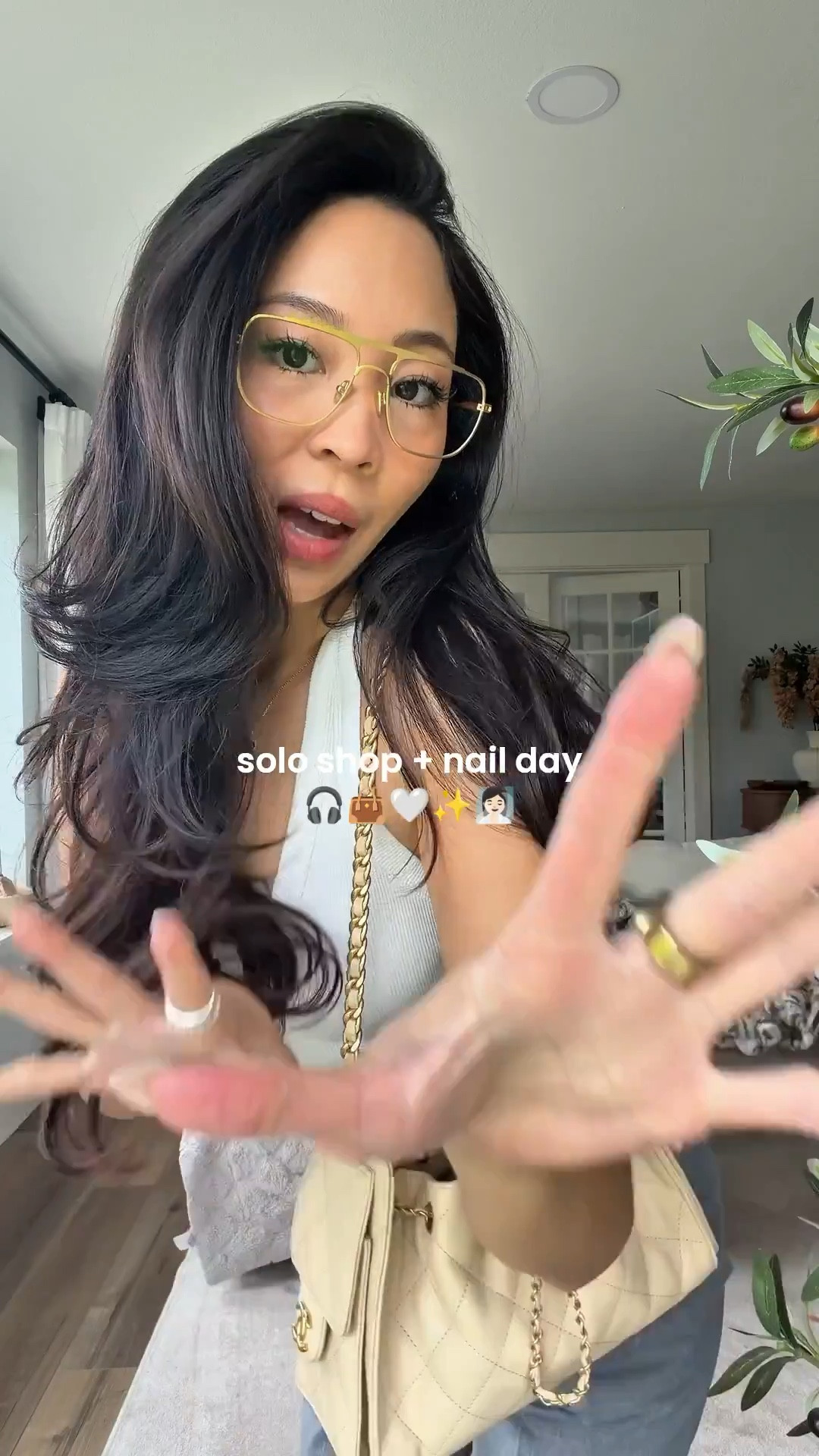 solo nails/shopping ootd 🧖🏻‍♀️✨🎧🤍

couldn’t find the exact top link but linked another affordable option that looks just like it!!! i always size down 1 for tops like these :)

we love another good spring shopping fit check!! ☁️

#LTKSeasonal #LTKootd #LTKgrwm