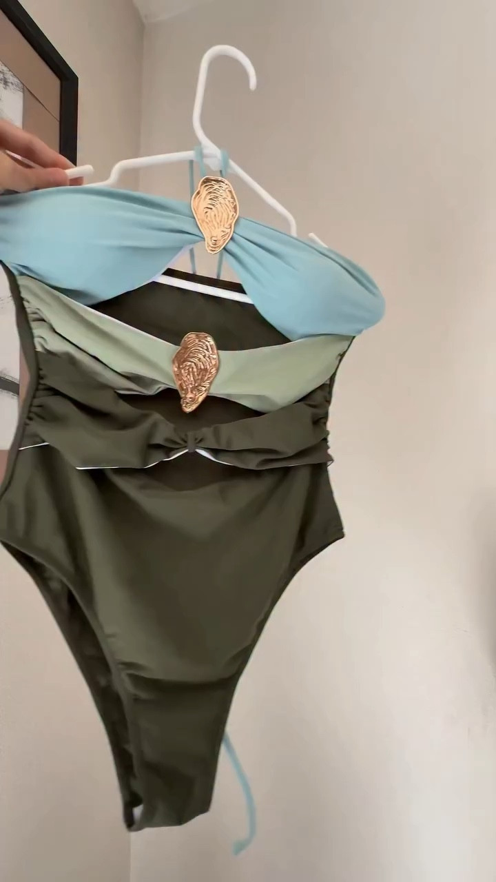 Comment “link” below 👇 

#reels #swimsuits #swimsuitshaul #finditstyleit #summer2026