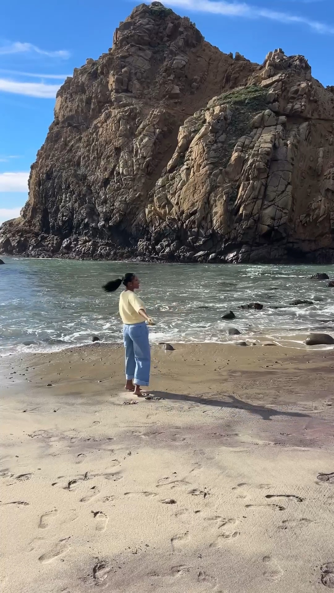 Casual vibes
$28 jeans - wearing a size 6 #denim #denimjeans #butteryellow 

#LTKSaleAlert #LTKSpringSale #LTKTravel