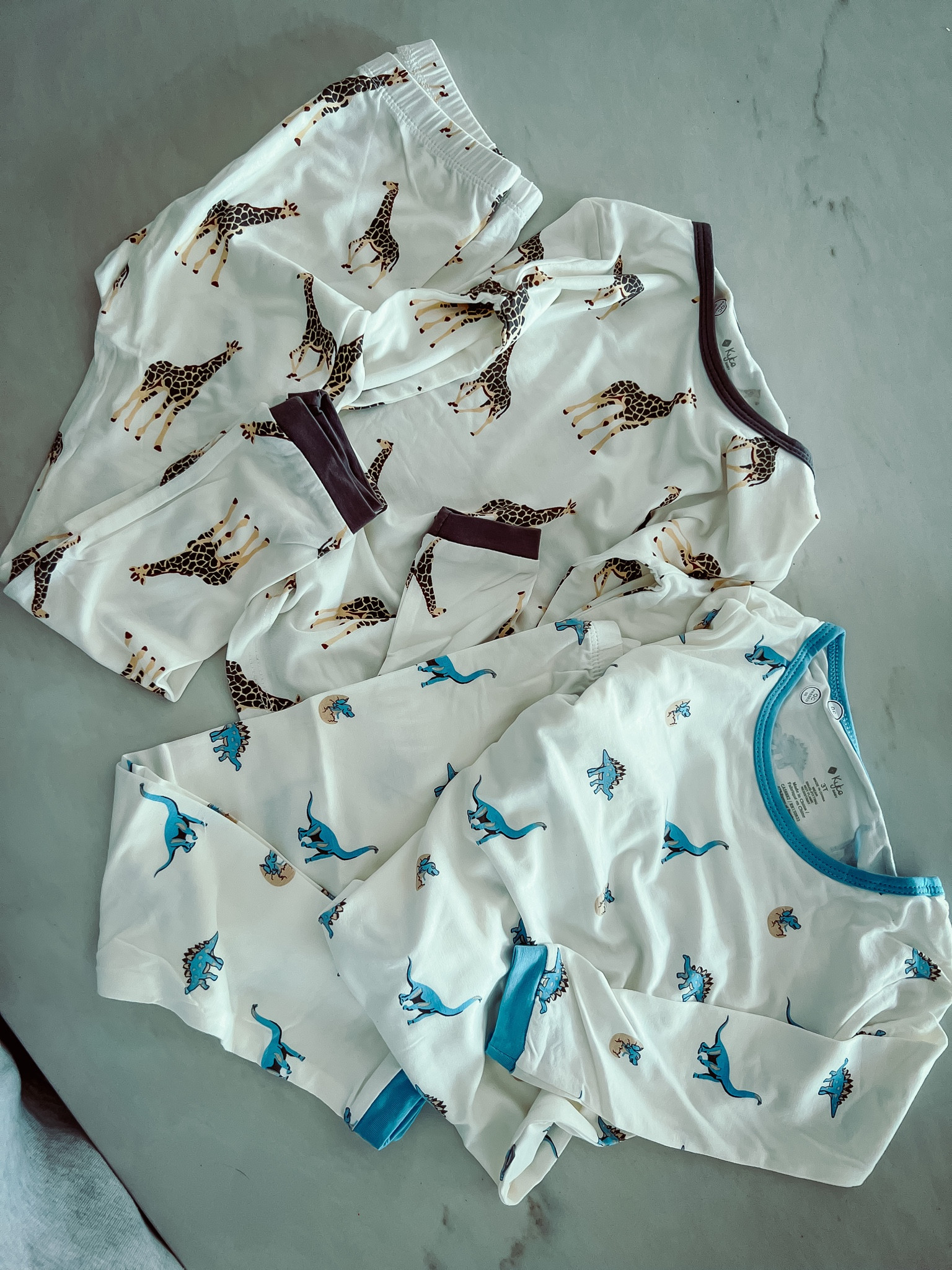 Ordered some new pajamas from Kyte Baby because my bubs is growing out of everything so quickly - they are the softest pajamas ever


#kytebaby #pajamas #toddlerpajamas #toddler #sleepsack #lovey #pajamas

#LTKbaby #LTKFind #LTKkids