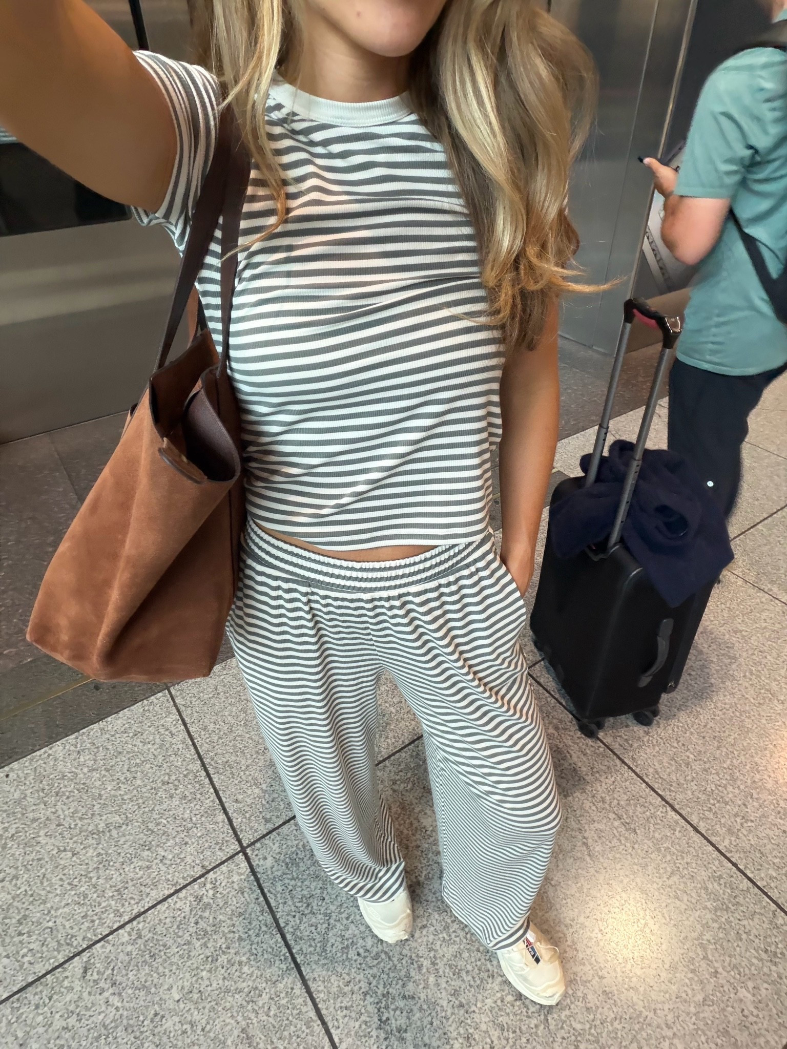 The most incredible ribbed set!! Favorite thing I’ve ever traveled in. The pants run big! I got an xxs petite. And a xs in the top!