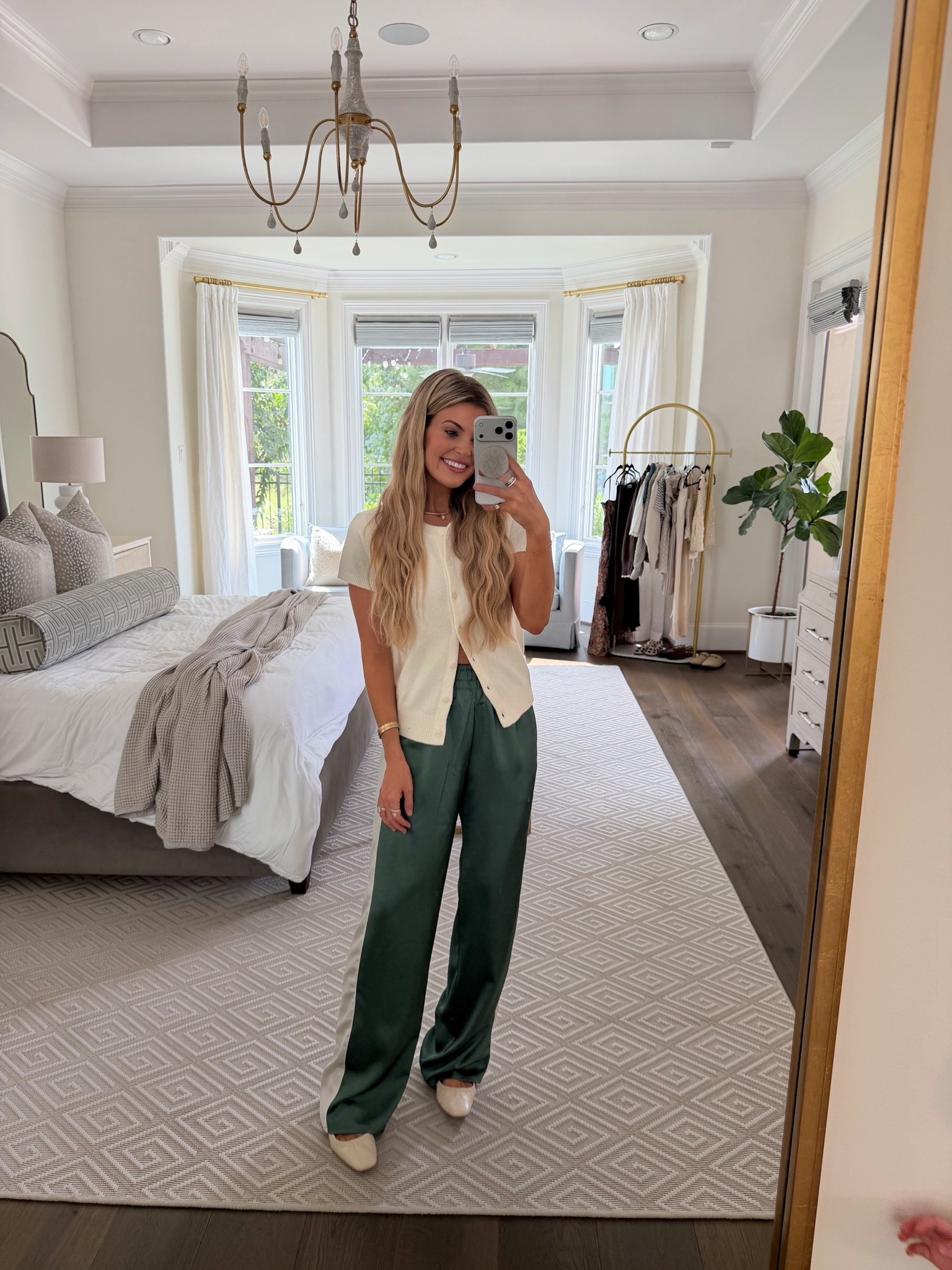 here for the athletic pant trend 😮‍💨 (wearing size XS in pants & small in top) 

electric picks code: JESS20

target finds, casual outfit, fall outfit inspo

#LTKgrwm #LTKootd #LTKSeasonal