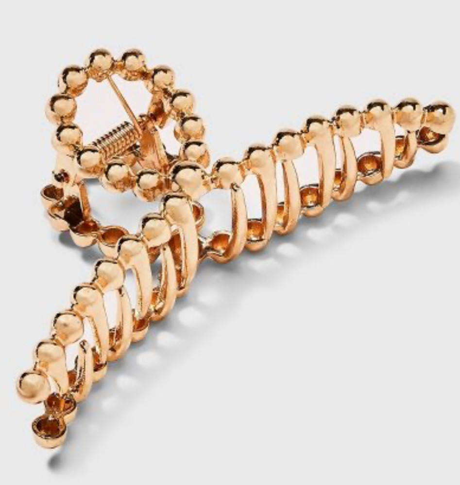 simple gold claw clip from target 

#LTKstyletip #LTKGiftGuide #LTKHolidaySale