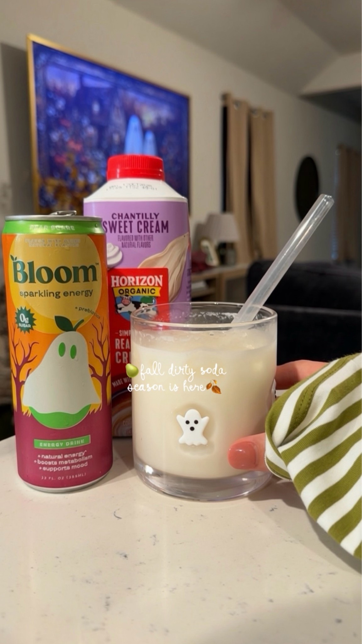A taste of fall this am @bloomsupps 🍐🍂

So good, HAPPY FRIDAY✨. 

#caffeine #dirtysoda #fall #bloom #happyfriday

#LTKmorningroutine #LTKselfcare