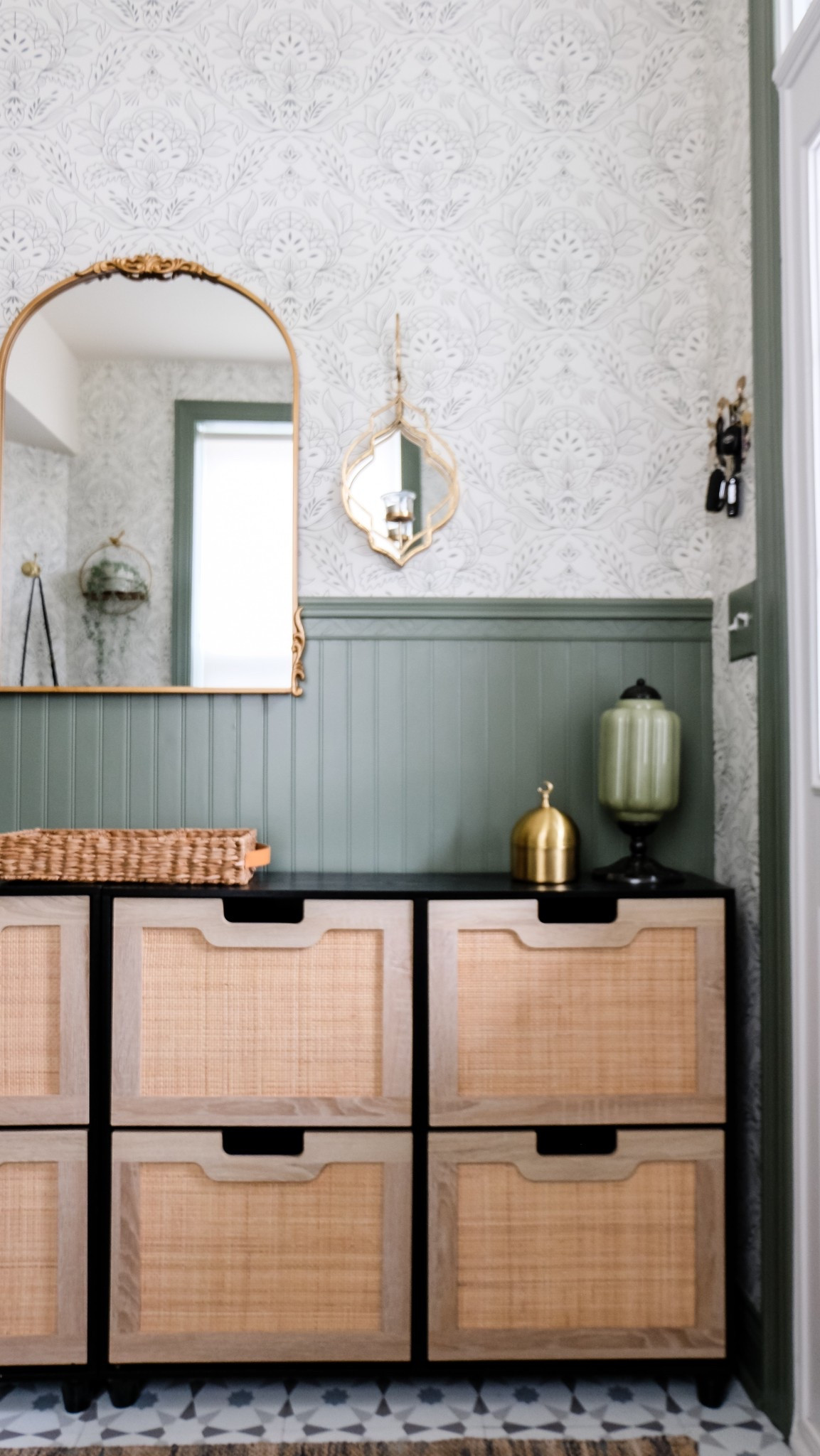 Whimsical Entryway 

#LTKFindsUnder100 #LTKHome