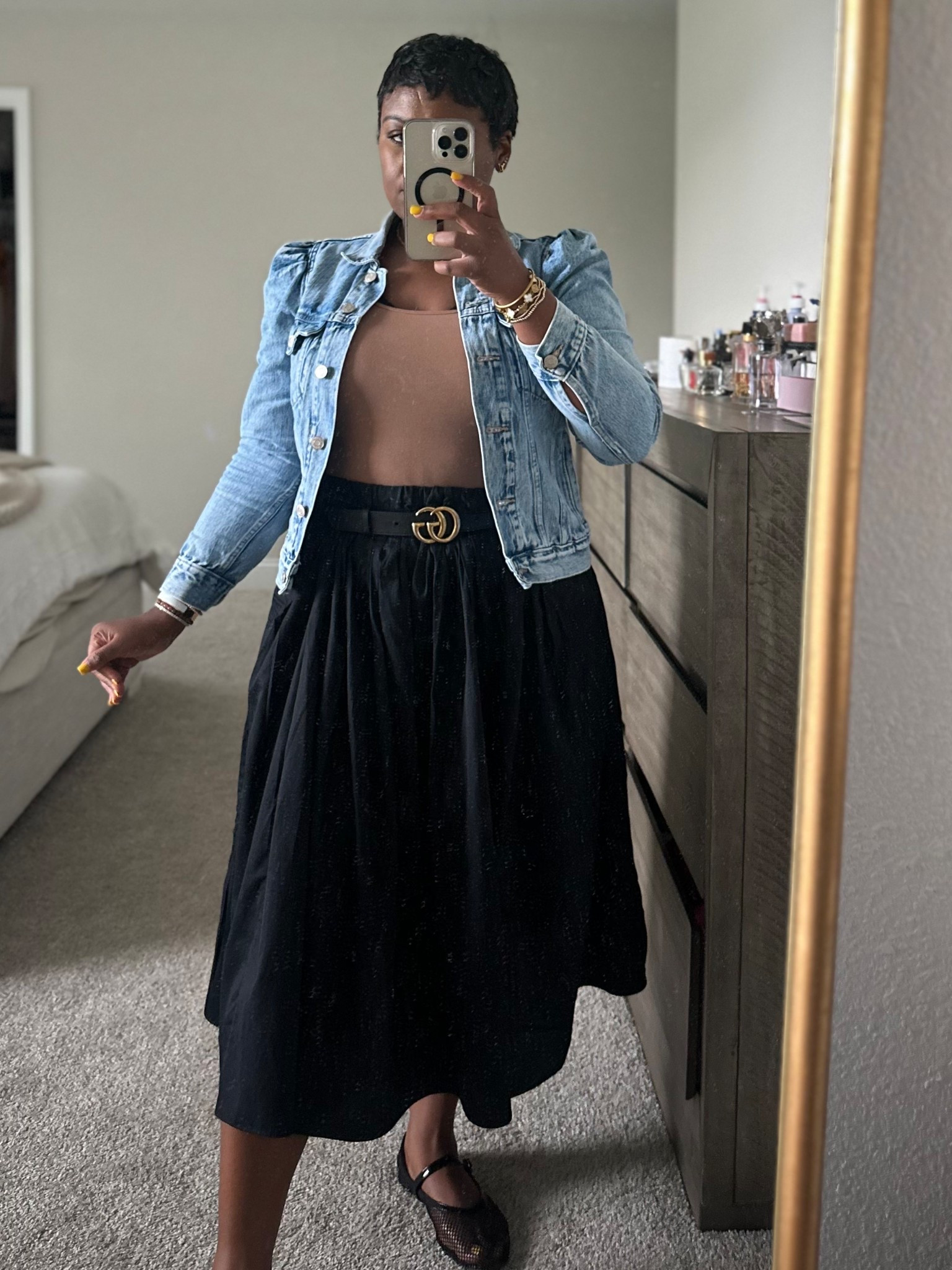 Modest doesn’t mean boring—this look is proof. 🖤✨
Sharing my Modest Monday fit:
• Black pleated midi skirt
• Nude bodysuit
• Denim jacket
• Gucci belt
• Mesh Mary Janes
• Gold accessories
#ModestStyle #ModestFashionFinds #MidsizeFashion #CapsuleWardrobe #MillennialMom #MillennialMomStyle

#LTKStyleTip #LTKMidsize #LTKPetite