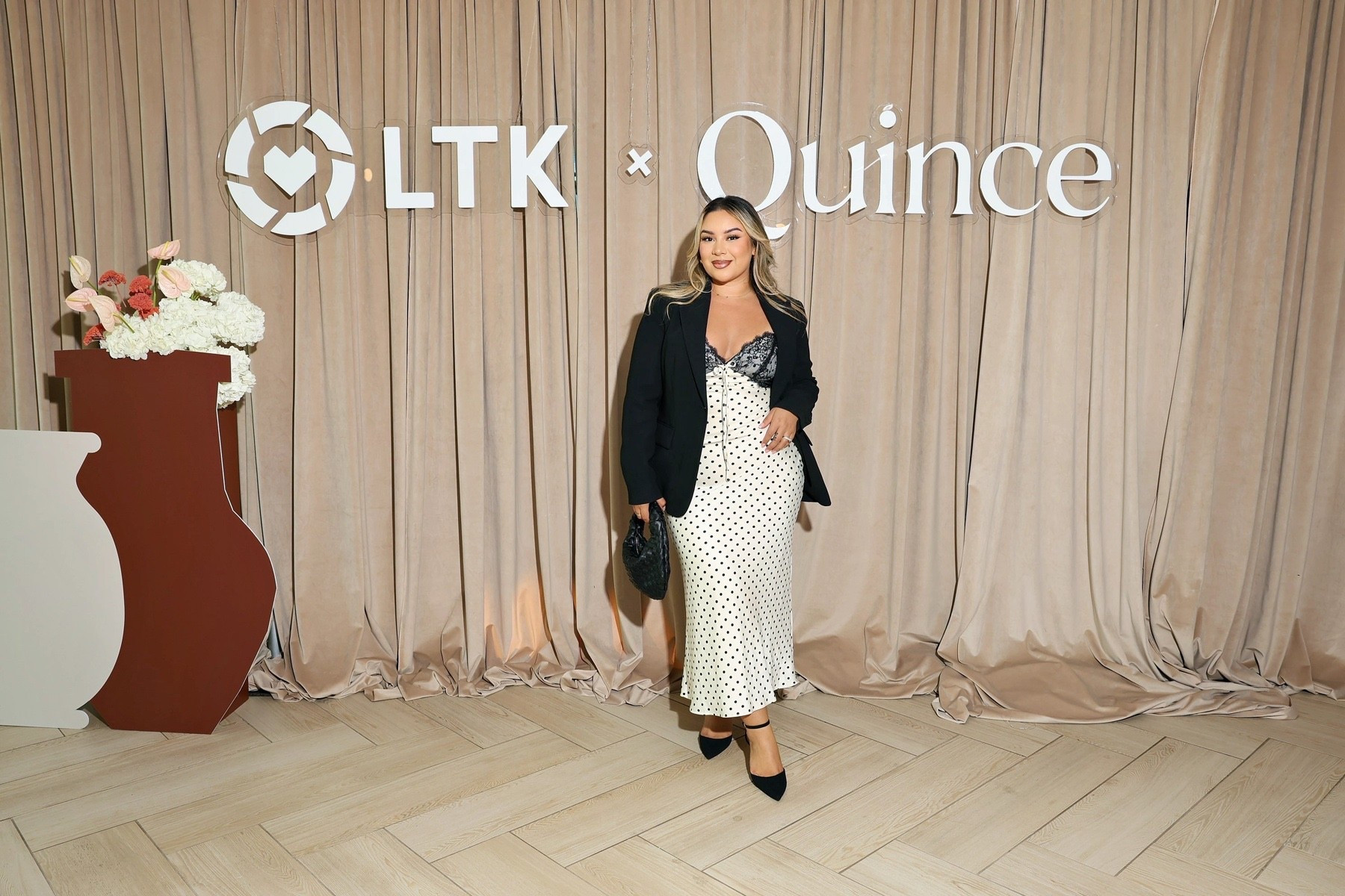 LTKCon Night 2🖤

Dress is from TJ Maxx but linked some dupes for you babes✨

#LTKMidsize #LTKStyleTip #LTKCon