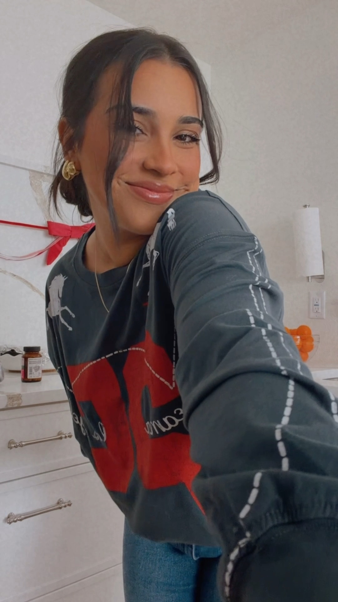 Baggy on baggy outfit per Jlaw 

#LTKootd #LTKmomlife