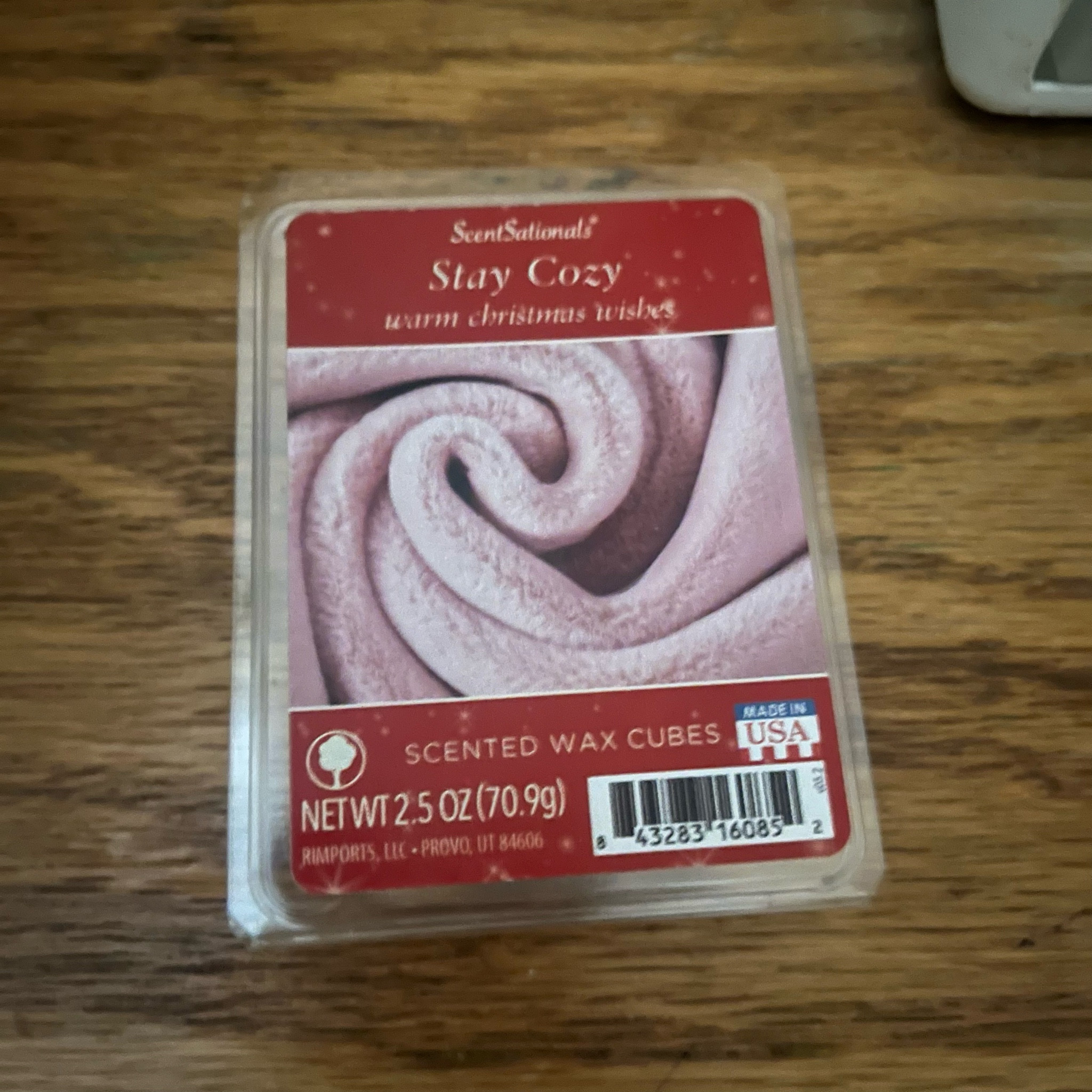 Current Winter bedroom Scent which def brings tons of comfort. Smells like a nice lit fireplace.

#LTKHome