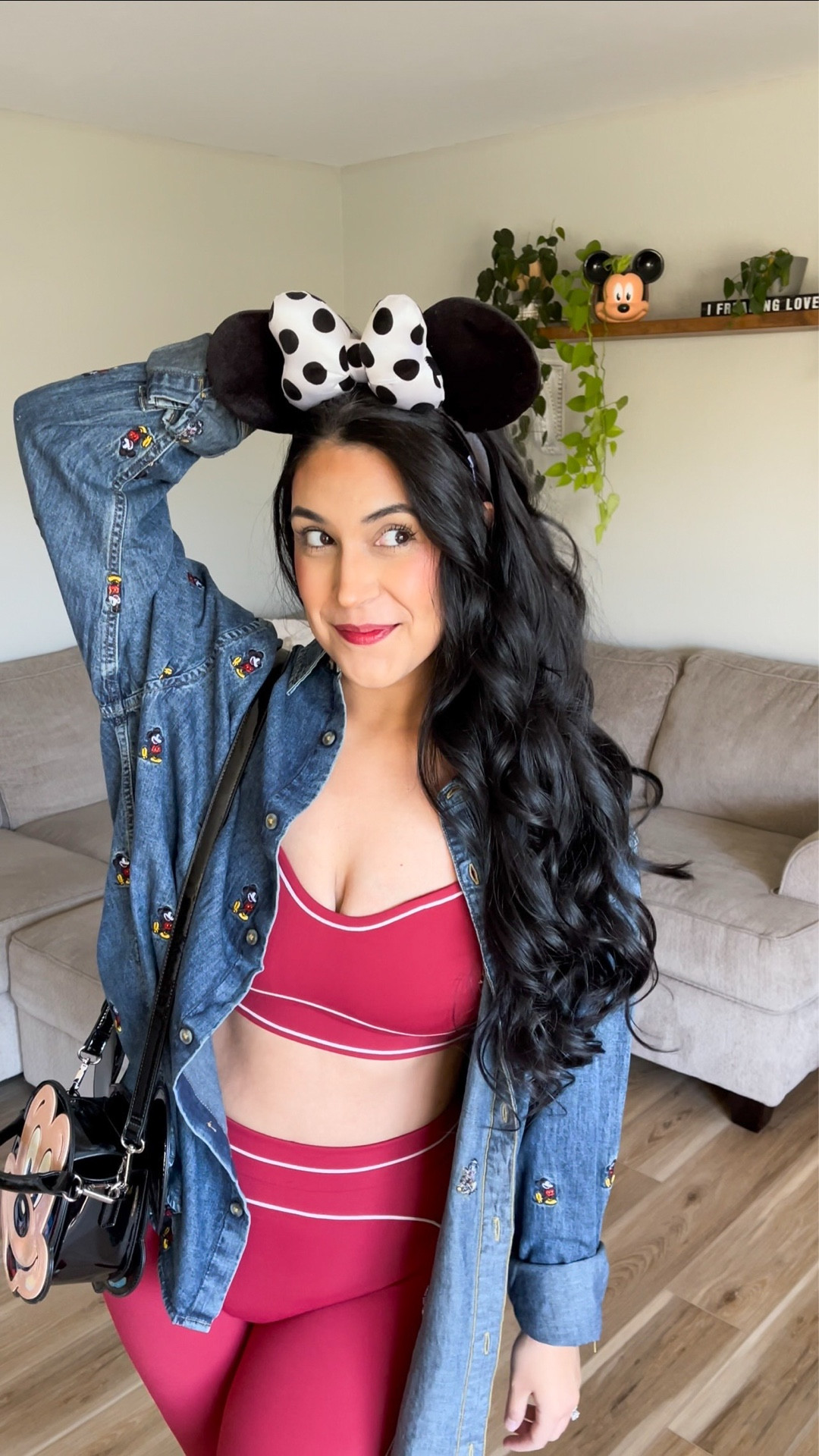 I’m obsessed with both colors… so I bought both colors 🤣❤️🖤

This Alo look alike is linked over on my TikityTok @bre.m.williams across all platforms 💋

#LTKootd #LTKSeasonal #LTKActive