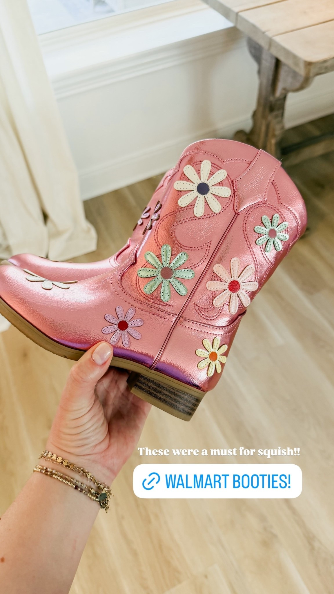 These were a must for squish!!

Toddler kids boots walmart

#LTKKids #LTKSeasonal