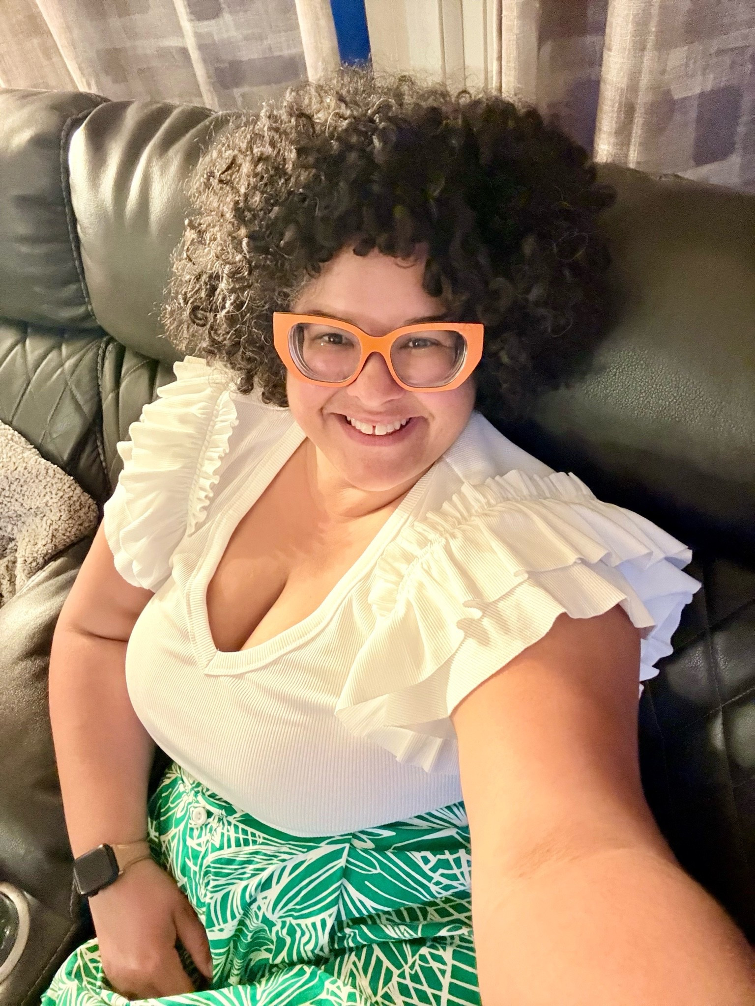 How much do we love this ribbed ruffled sleeve top by @universalstandard?! #USPartner

It comes in 5 different colors including the white I’m wearing,

I wear a S (14-16) and it fits true to size. But it comes in sizes to fit 00-40!

#LTKMidsize #LTKOver40 #LTKootd