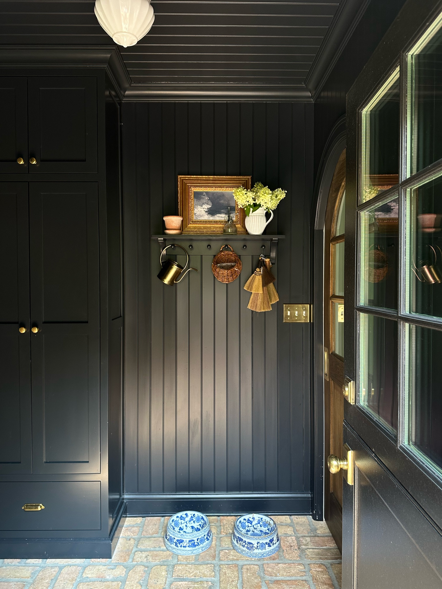 Mudroom details, aesthetic dog bowls, peg rack shelf

#LTKHome