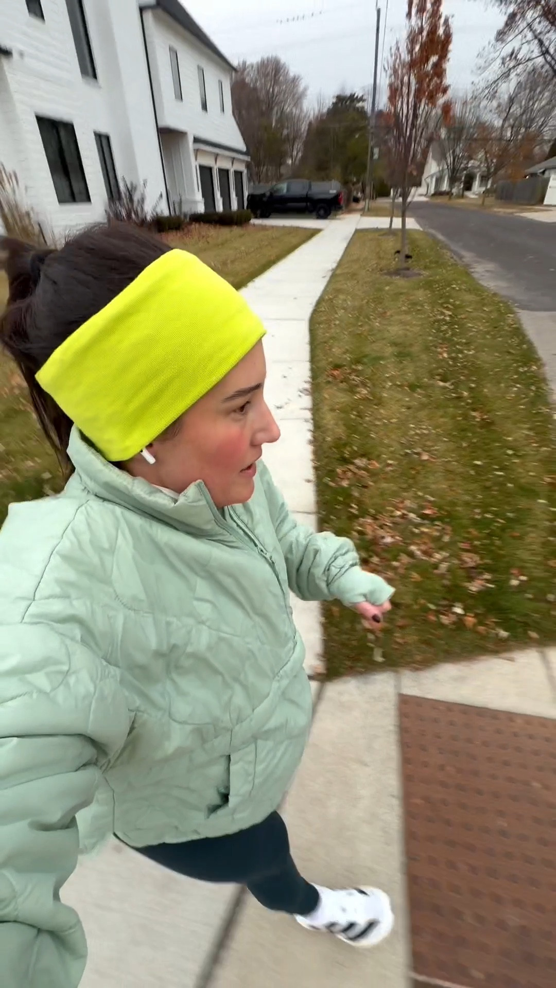 winter running outfit ❄️

headband is last season but it’s the patagonia power town headband ☺️

#LTKBump #LTKmomlife #LTKActive